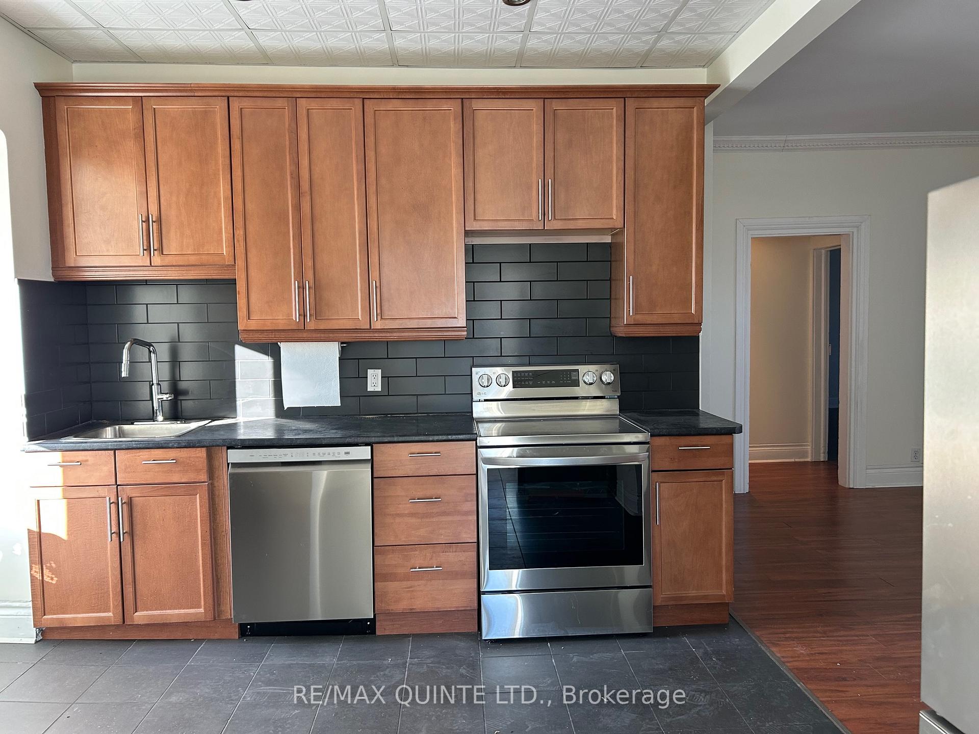 Photo 8 of 116 King Street, Quinte West, Trenton Ward — HOMEH
