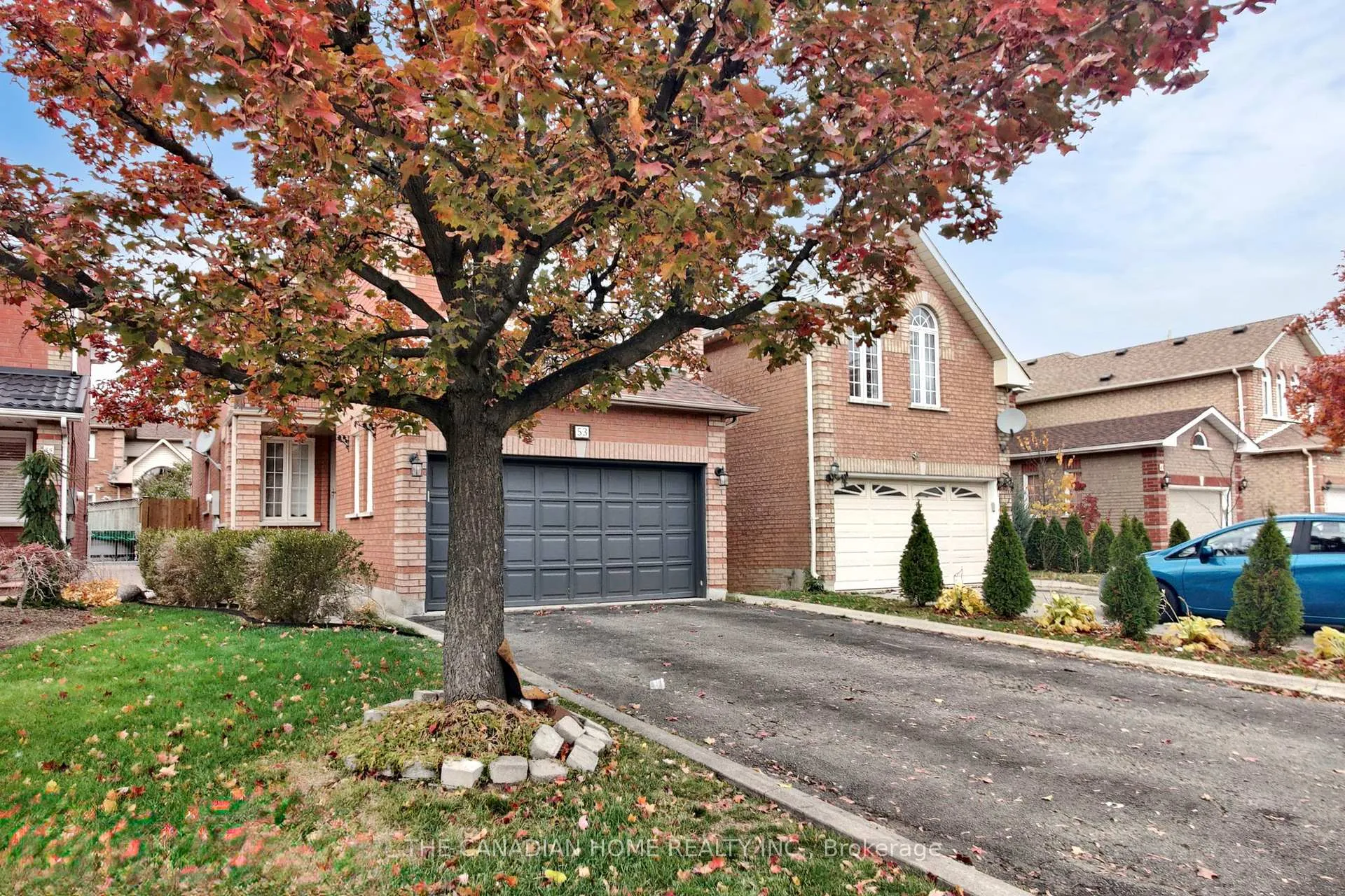 Photo 3 of 53 Ripley Crescent, Brampton, Fletcher's West — HOMEH
