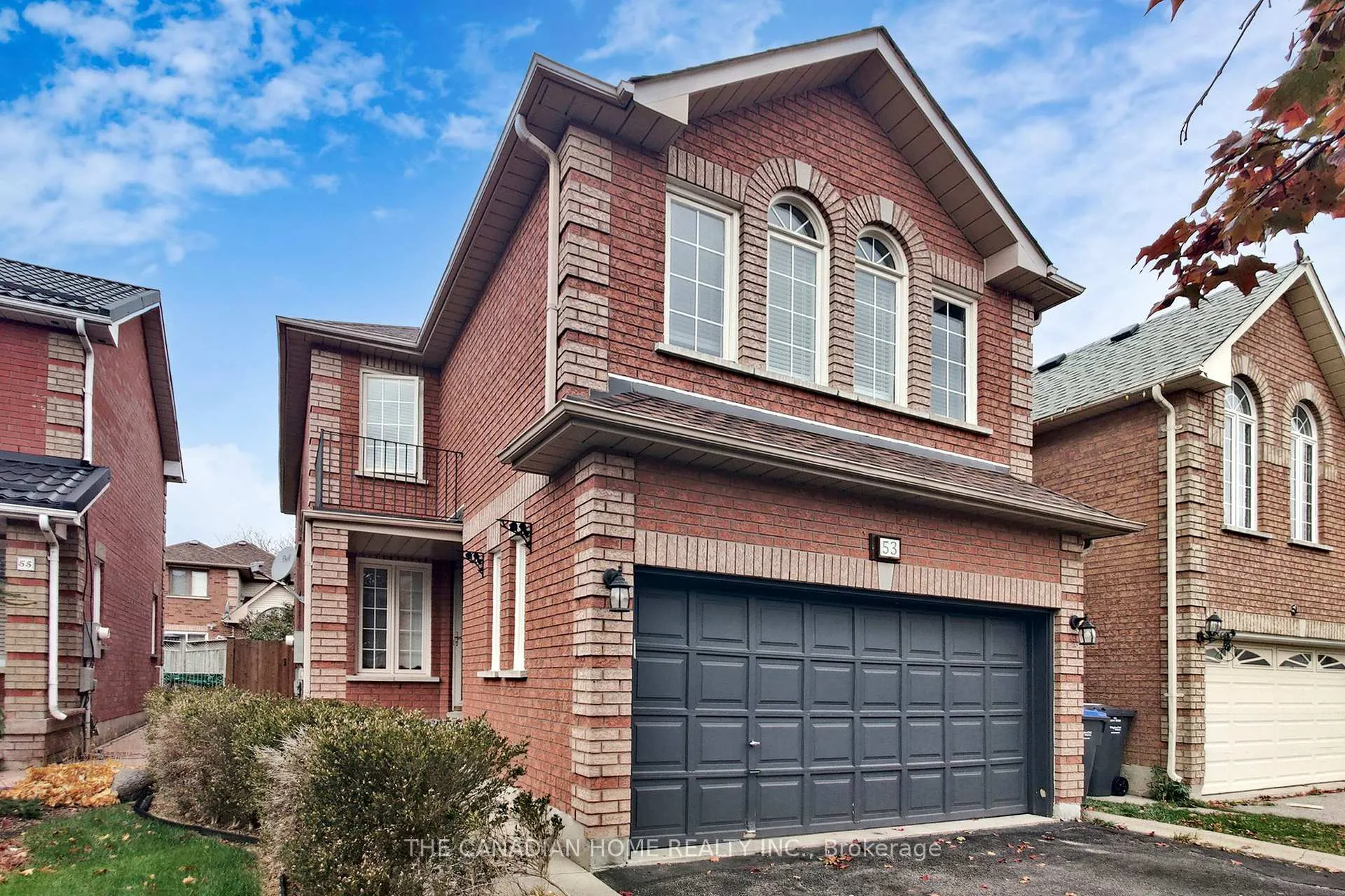Photo 4 of 53 Ripley Crescent, Brampton, Fletcher's West — HOMEH