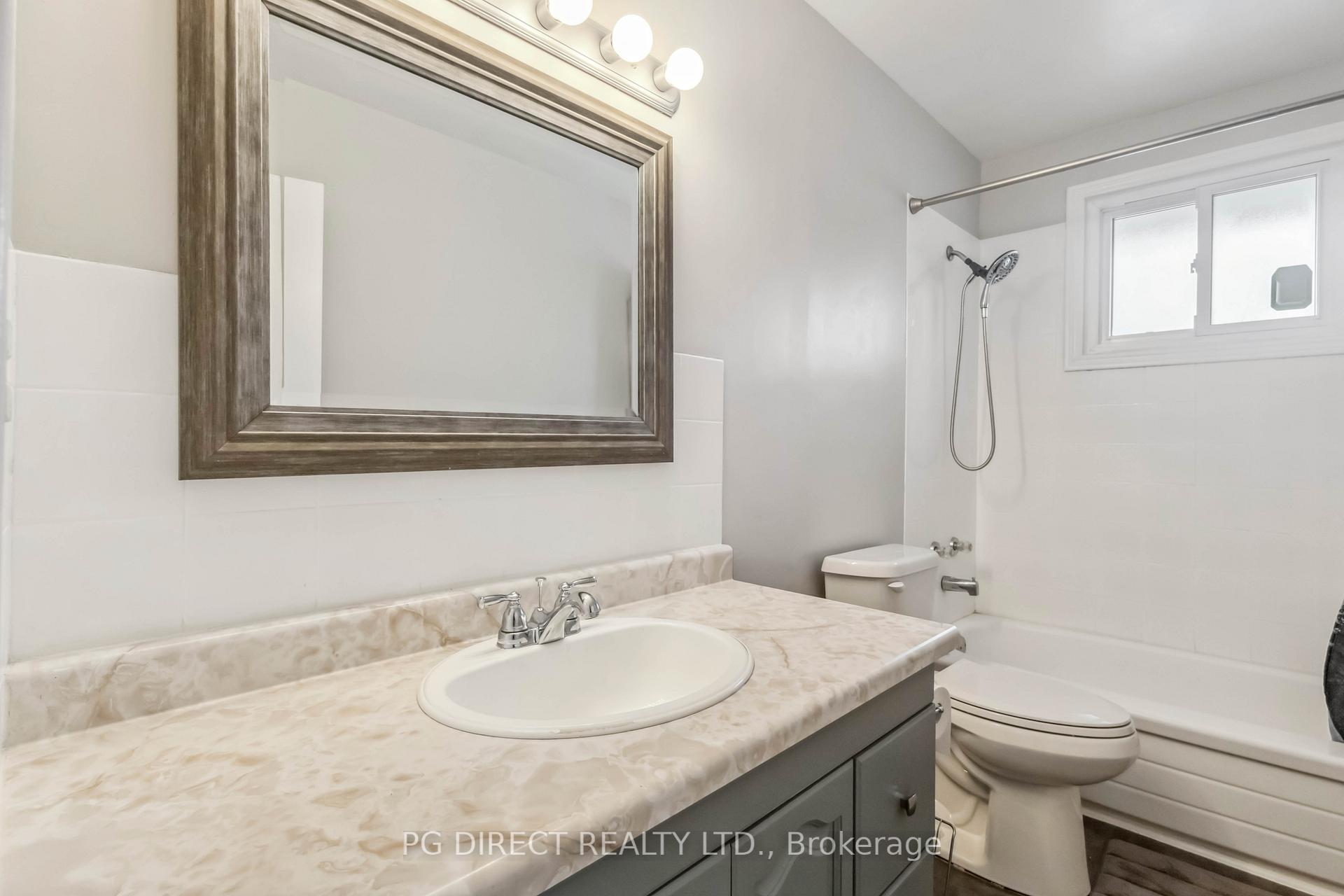 Photo 7 of 120 Seneca Avenue, Oshawa, Samac — HOMEH