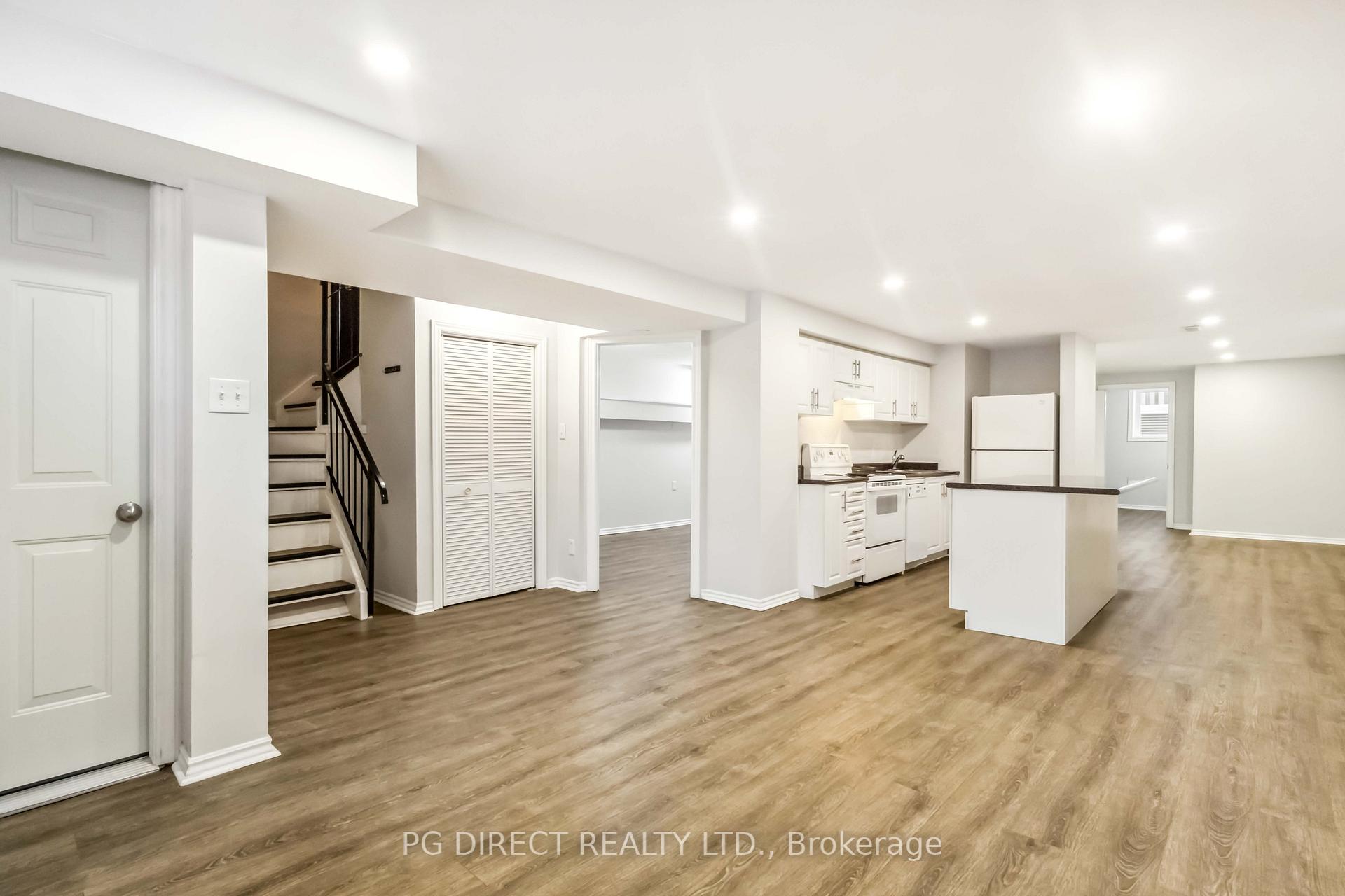 Photo 8 of 120 Seneca Avenue, Oshawa, Samac — HOMEH