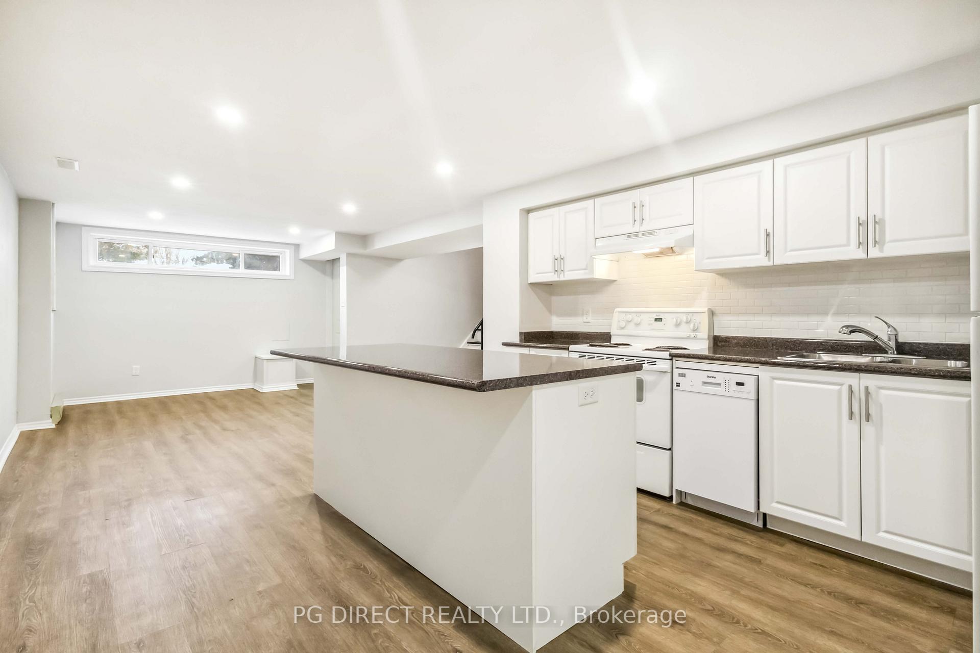 Photo 11 of 120 Seneca Avenue, Oshawa, Samac — HOMEH
