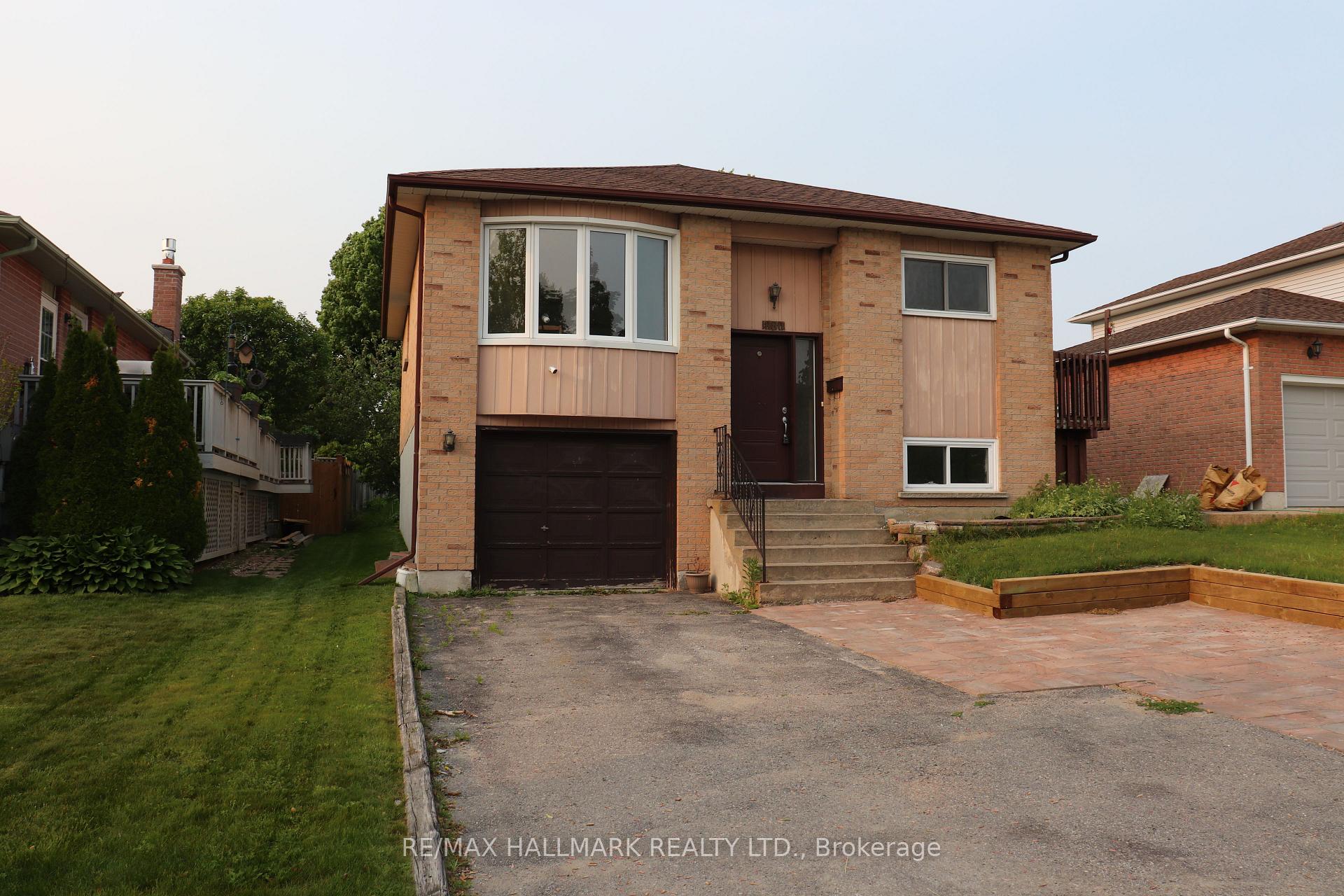 Front of Unit Basement, 880 Mahina Street