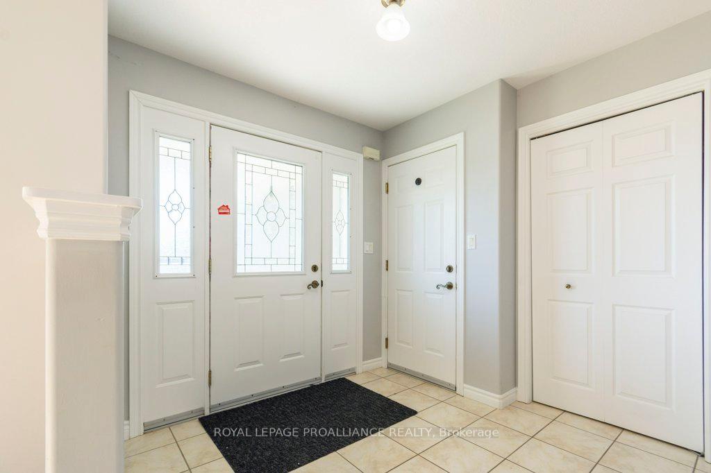Photo 4 of 23 Sunshine Lane, Quinte West, Murray Ward — HOMEH