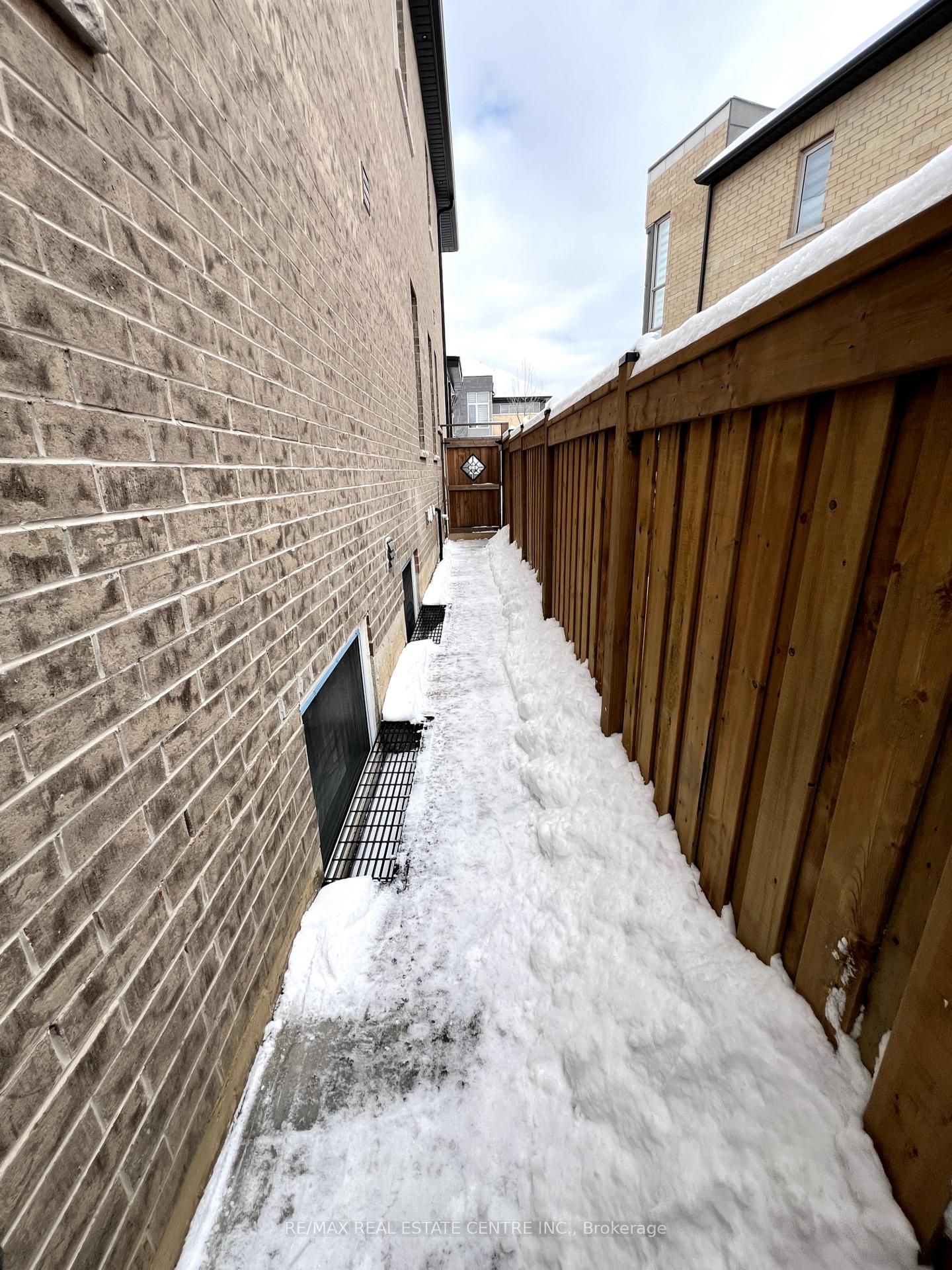 Front of Unit Basement, 660 Peacock Lane