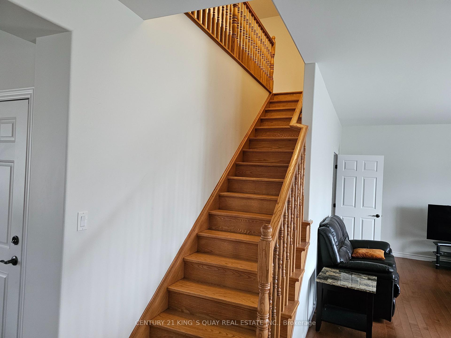 Photo 6 of 32 Stonecrest Boulevard, Quinte West, Sidney Ward — HOMEH