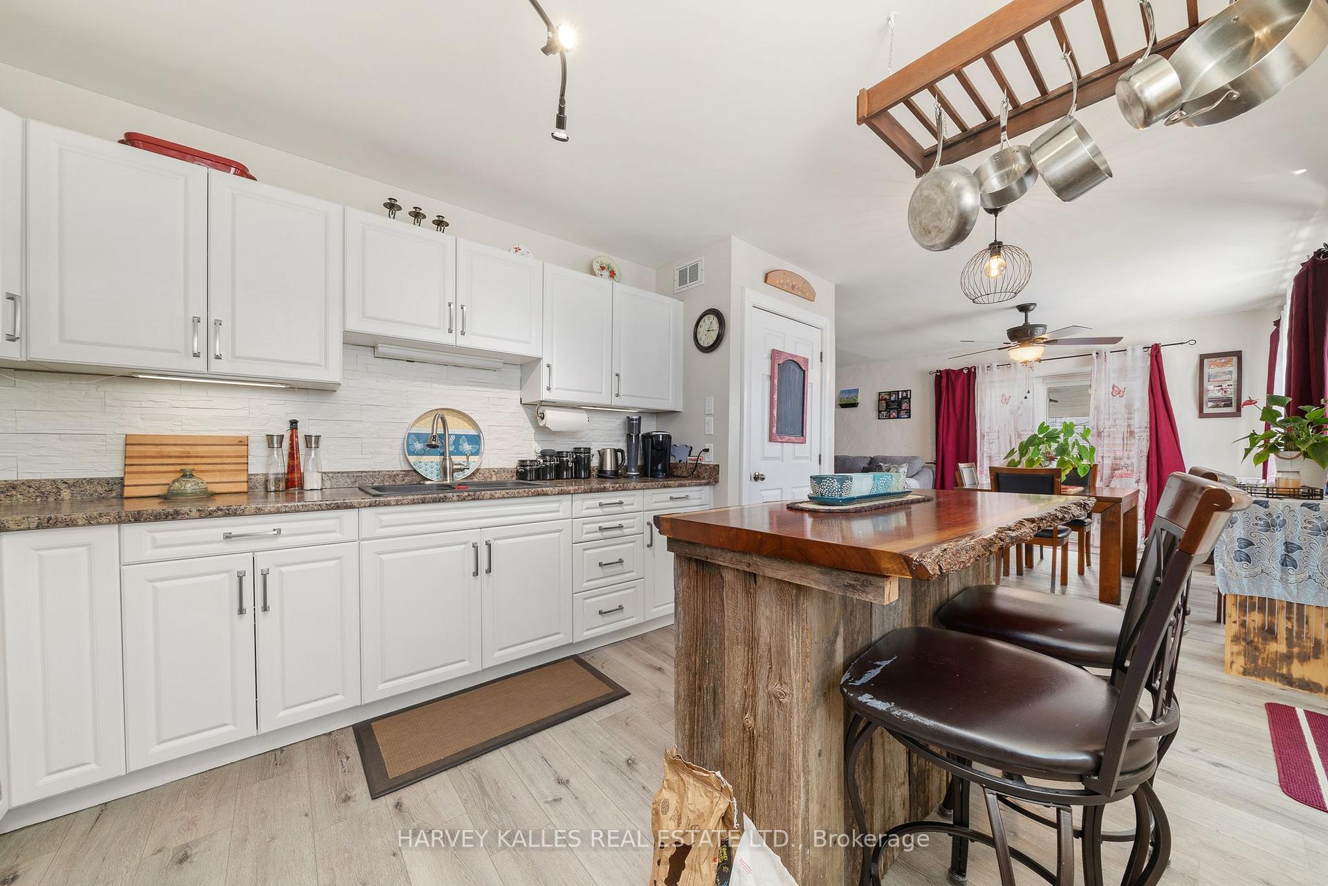 Photo 9 of 46 Barker Street, Prince Edward County, Picton Ward — HOMEH