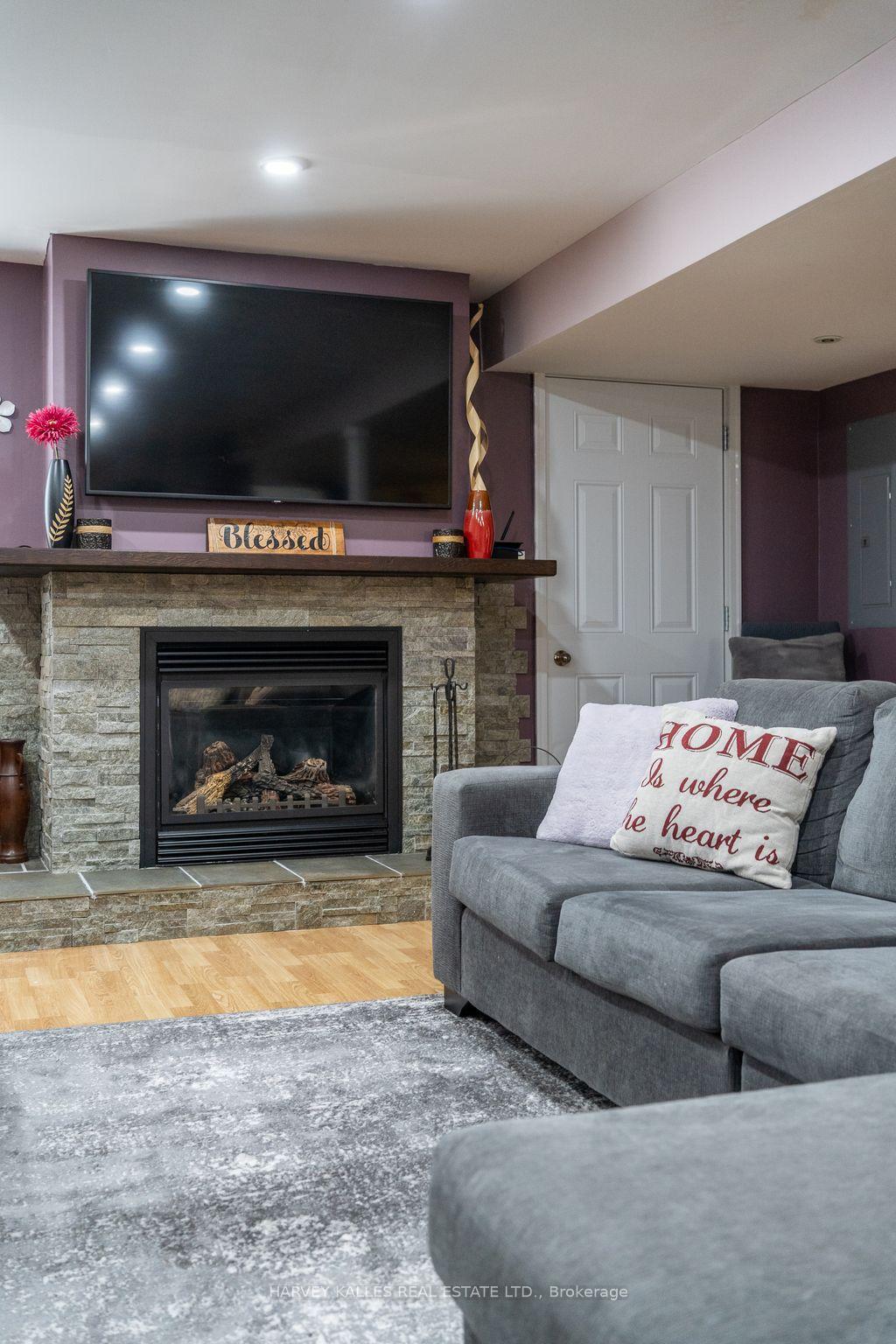 Photo 22 of 46 Barker Street, Prince Edward County, Picton Ward — HOMEH