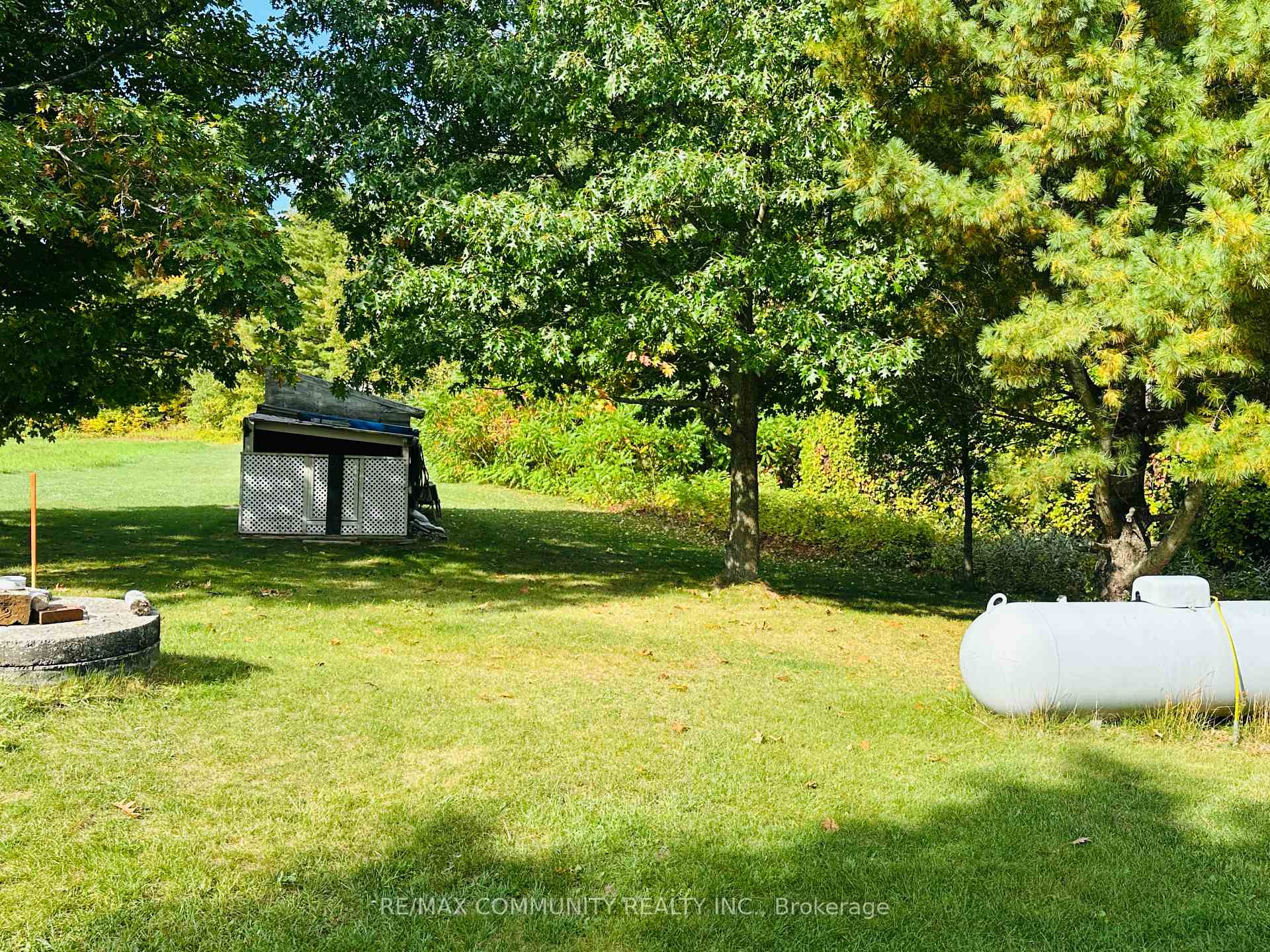 Photo 4 of 214 Helyer Road, Quinte West, Murray Ward — HOMEH