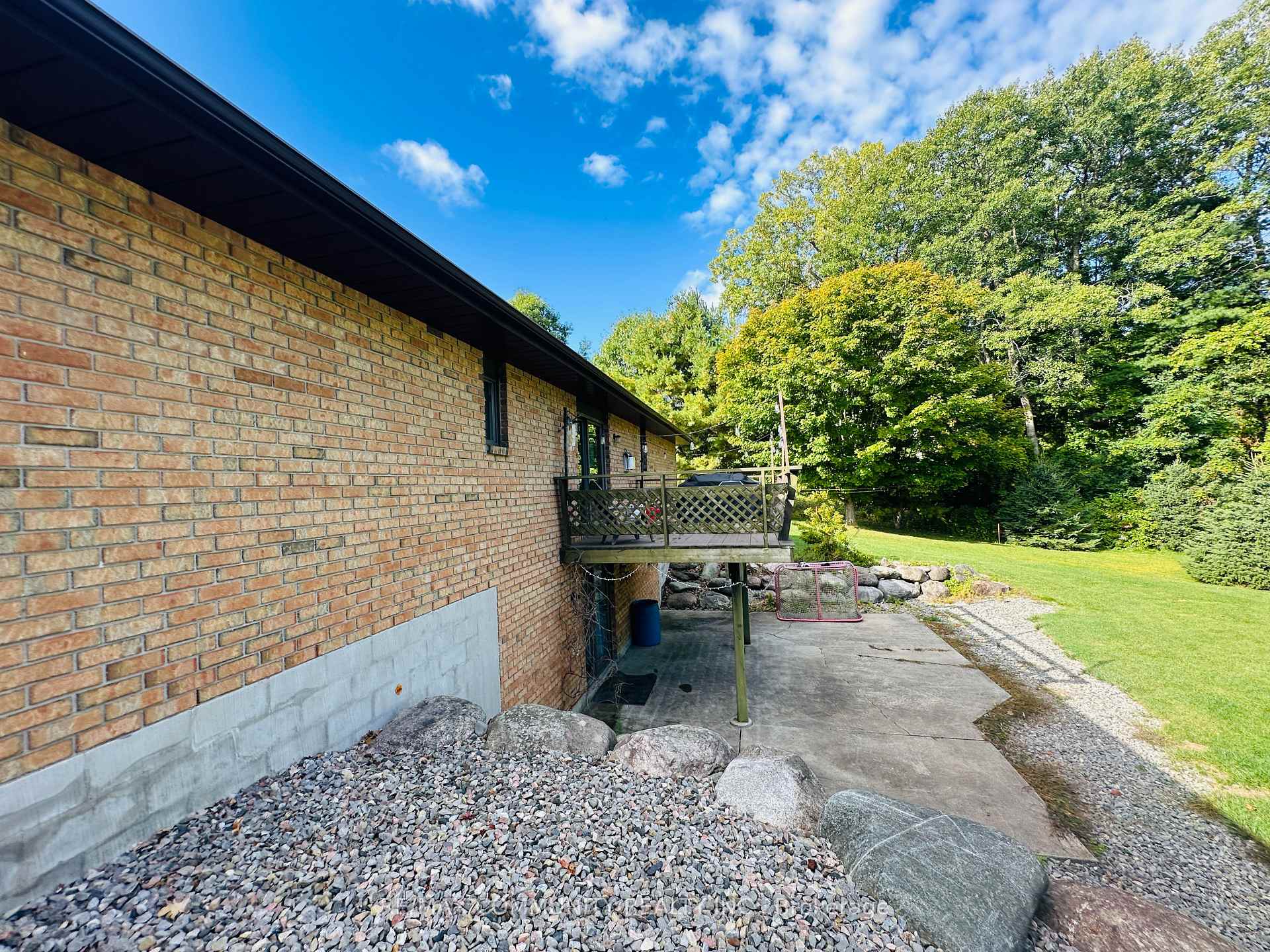 Photo 10 of 214 Helyer Road, Quinte West, Murray Ward — HOMEH