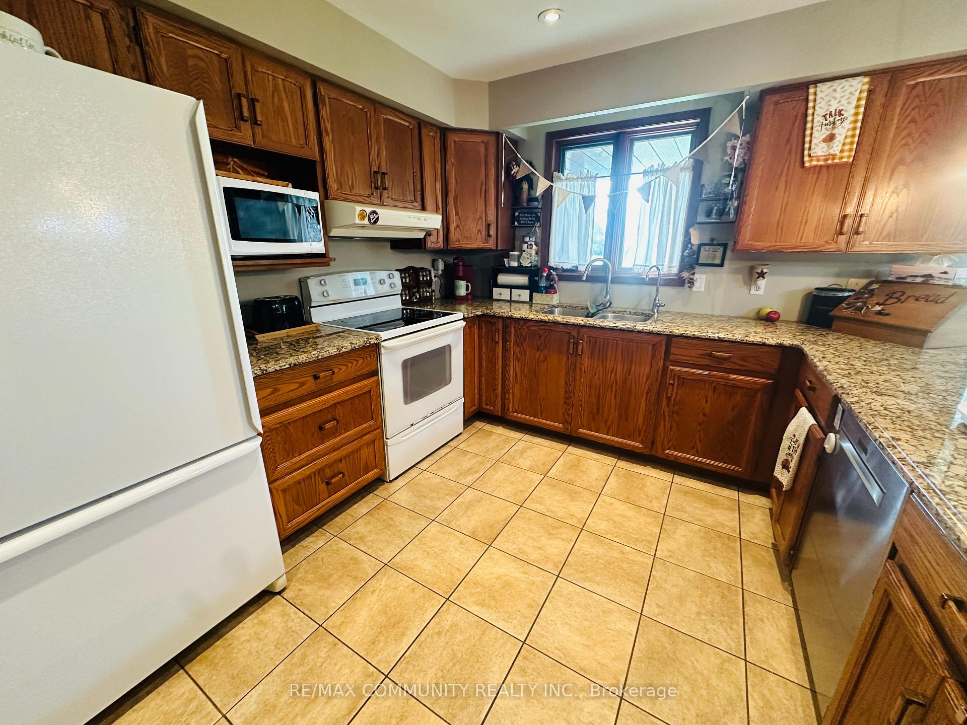 Photo 16 of 214 Helyer Road, Quinte West, Murray Ward — HOMEH