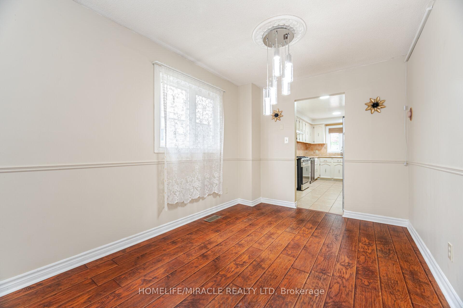 Photo 14 of 1217 Gloucester Square, Pickering, Liverpool — HOMEH