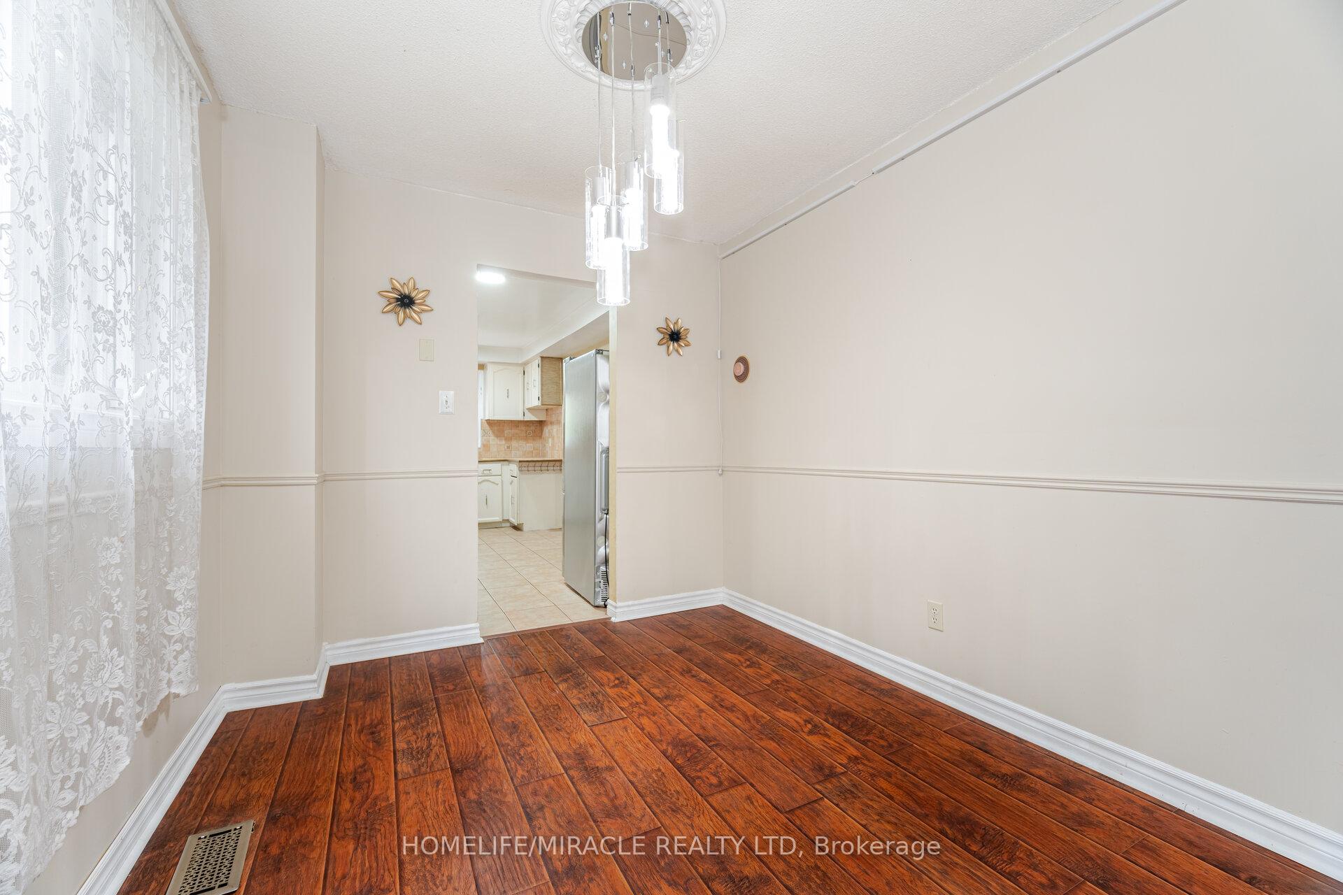 Photo 15 of 1217 Gloucester Square, Pickering, Liverpool — HOMEH