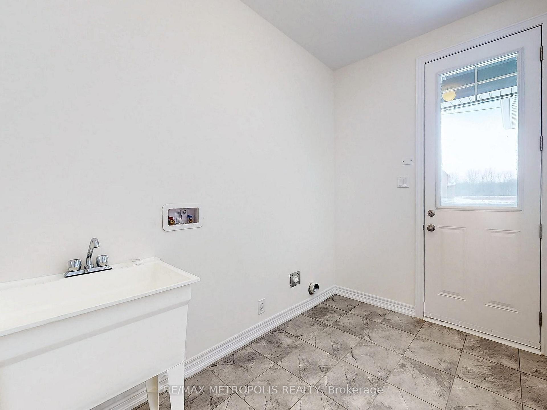 Photo 26 of 40 Wellers Way, Quinte West, Murray Ward — HOMEH