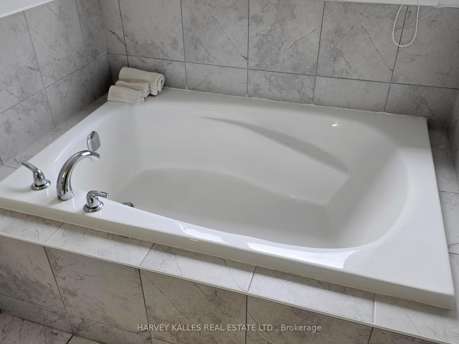 Photo 35 of 1146 Cactus Crescent, Pickering, Rural Pickering — HOMEH