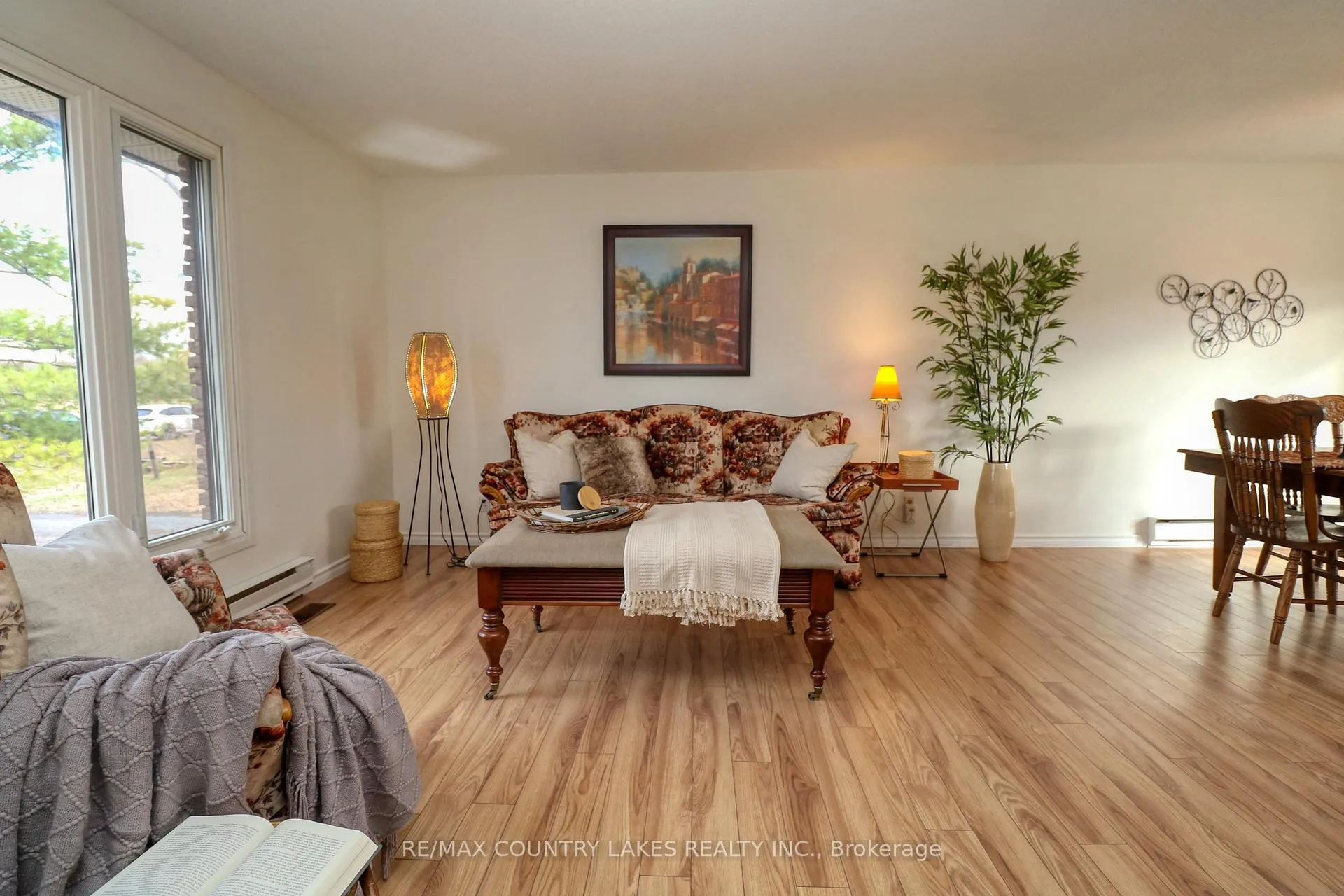 Photo 4 of 2899 Georgina Drive, Ramara, Brechin — HOMEH