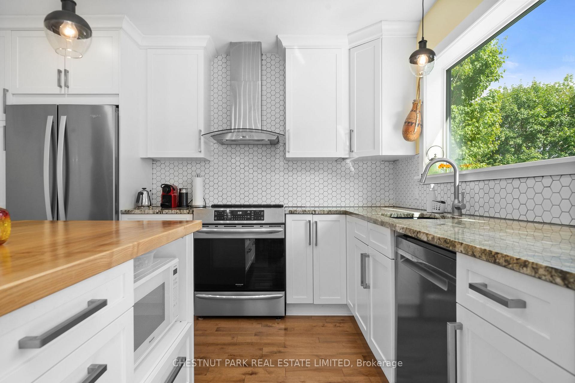Photo 16 of 1309 County Rd 3, Prince Edward County, Ameliasburg Ward — HOMEH