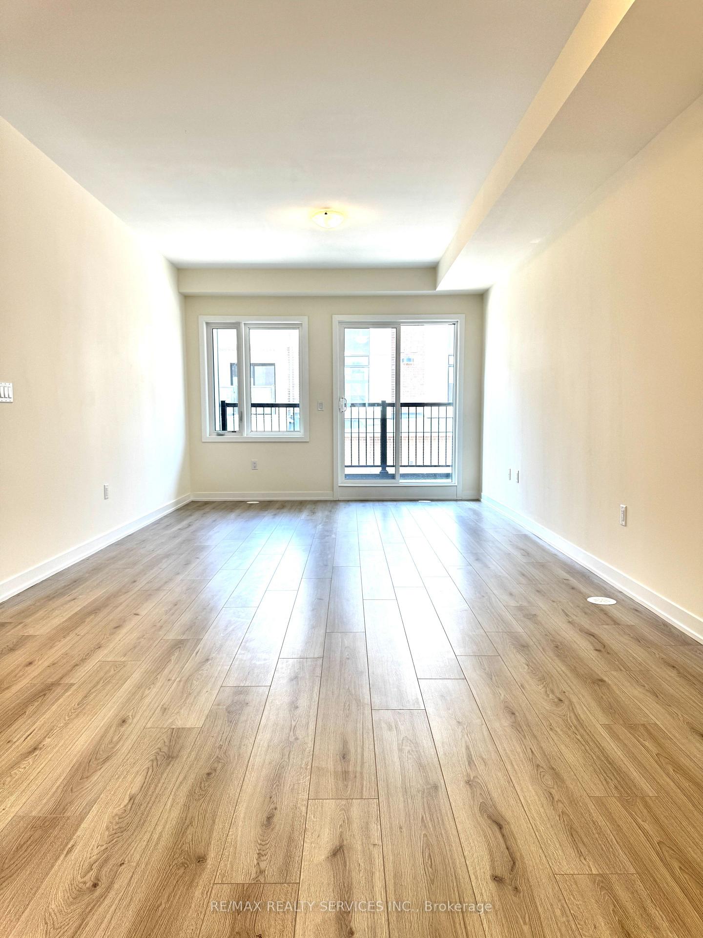 Photo 6 of Unit 1207, 1695 Dersan Street, Pickering, Duffin Heights — HOMEH