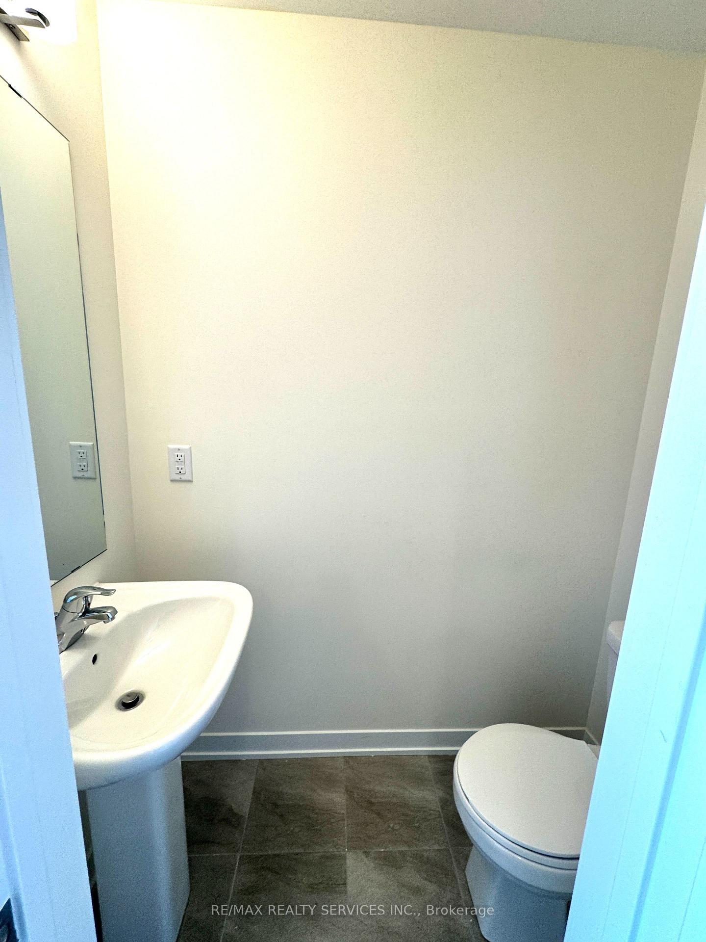 Photo 13 of Unit 1207, 1695 Dersan Street, Pickering, Duffin Heights — HOMEH