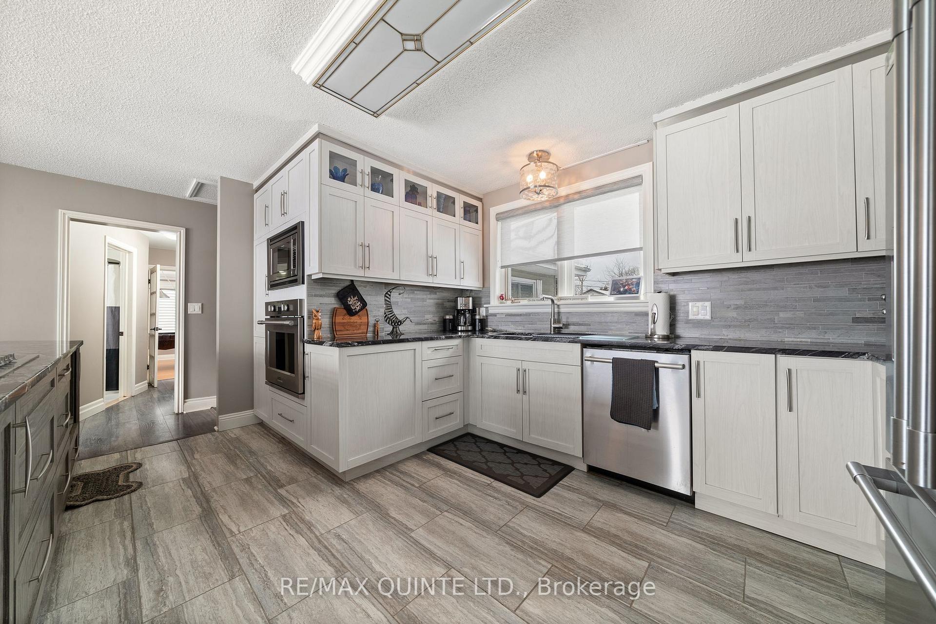 Photo 4 of 63 Quinte View Drive, Quinte West, Sidney Ward — HOMEH