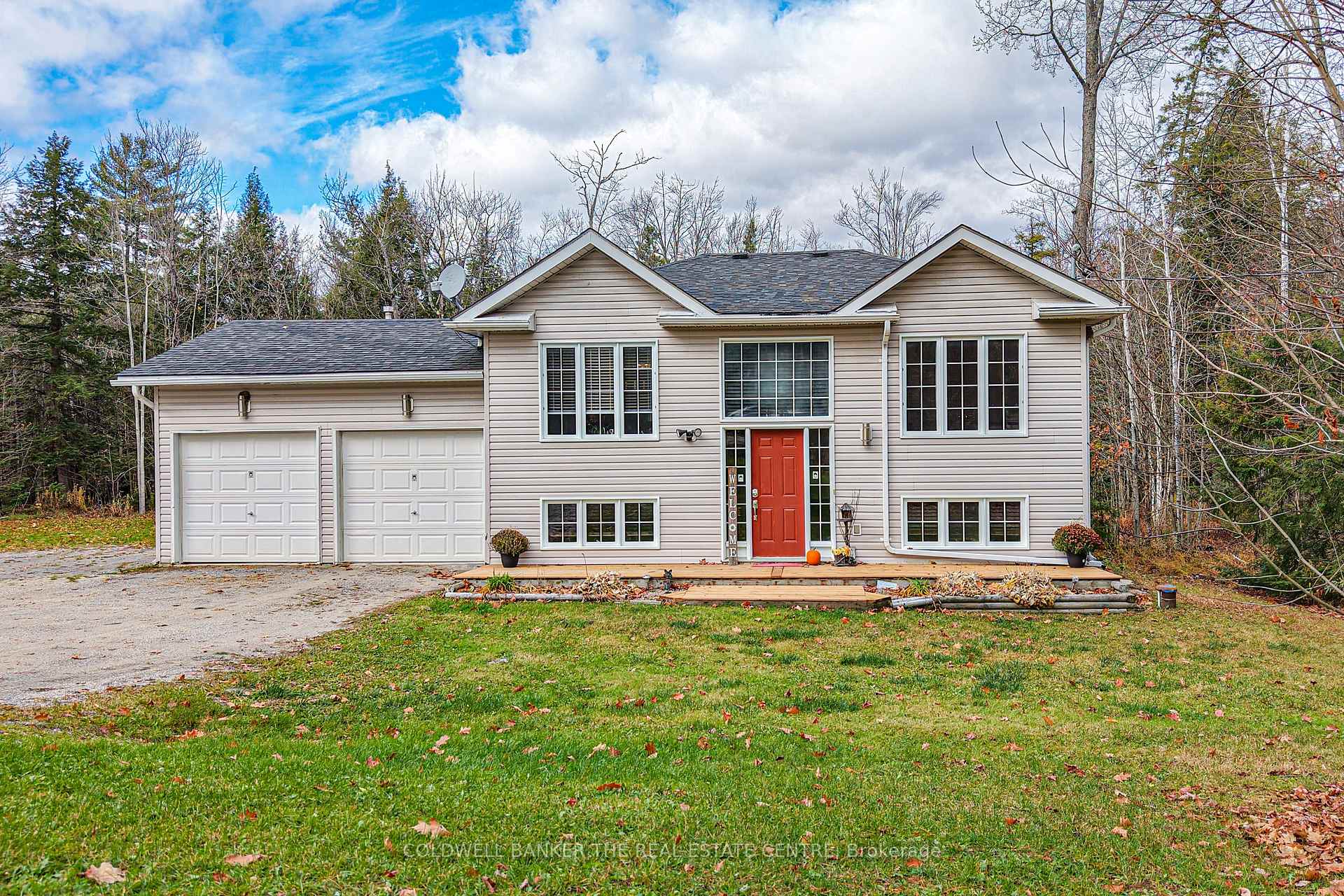Photo 1 of 1670 Fairgrounds Road, Ramara, Rural Ramara — HOMEH