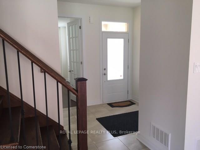Photo 4 of 1593 Clitherow Street, Milton, Ford — HOMEH