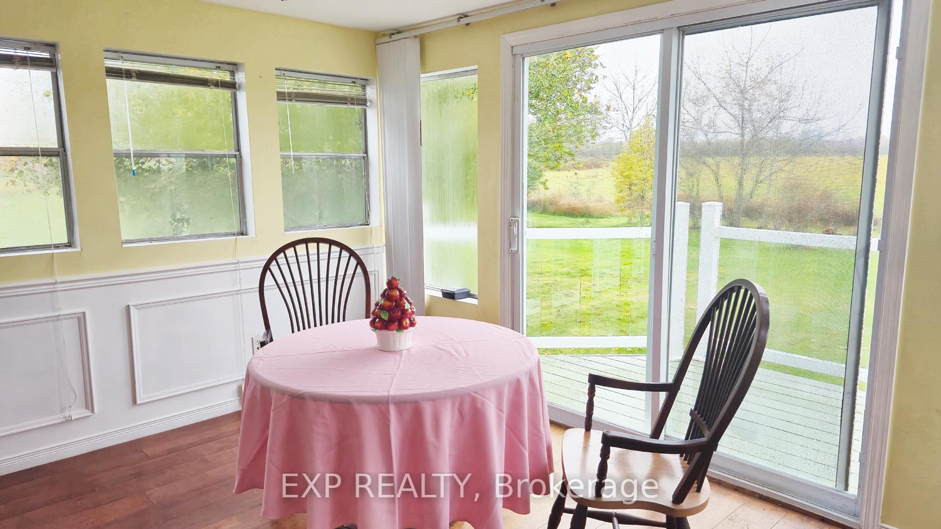 Photo 8 of 700 Barcovan Beach Road, Quinte West, Murray Ward — HOMEH