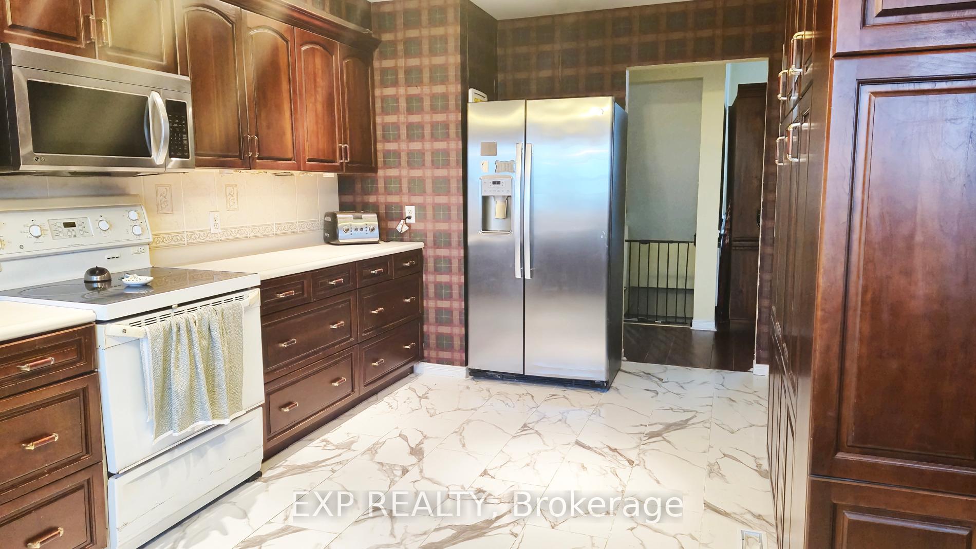Photo 11 of 700 Barcovan Beach Road, Quinte West, Murray Ward — HOMEH
