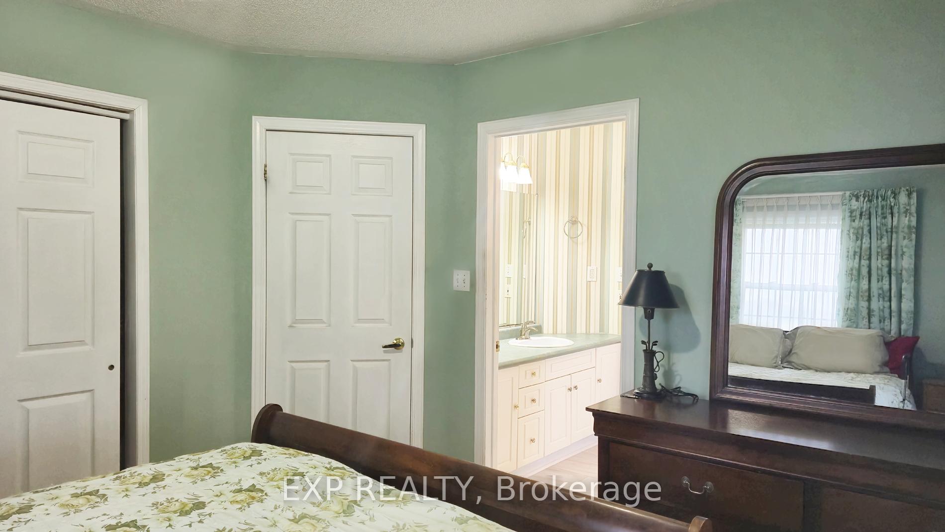 Photo 15 of 700 Barcovan Beach Road, Quinte West, Murray Ward — HOMEH