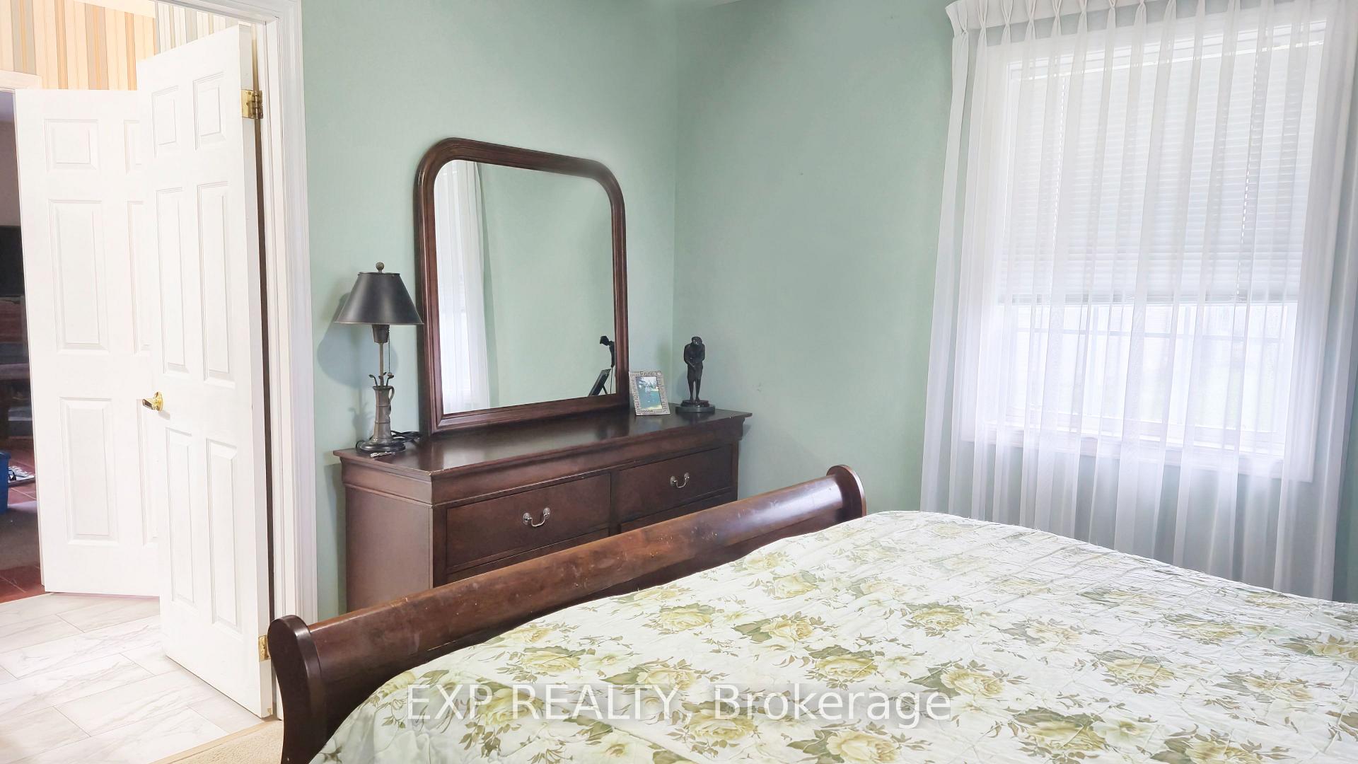 Photo 16 of 700 Barcovan Beach Road, Quinte West, Murray Ward — HOMEH