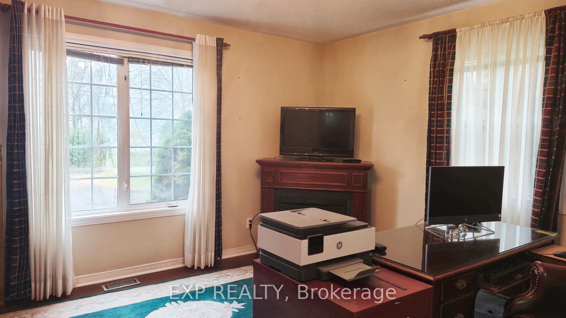 Photo 27 of 700 Barcovan Beach Road, Quinte West, Murray Ward — HOMEH