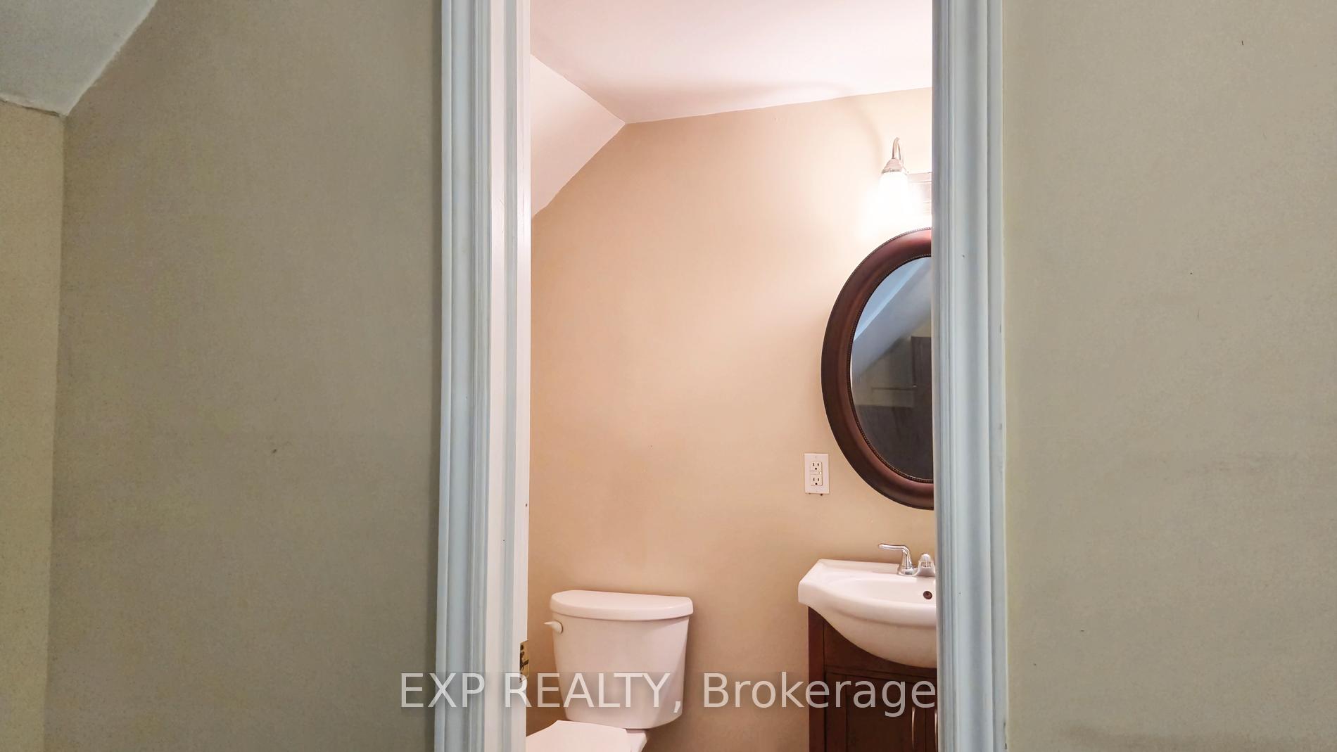 Photo 38 of 700 Barcovan Beach Road, Quinte West, Murray Ward — HOMEH