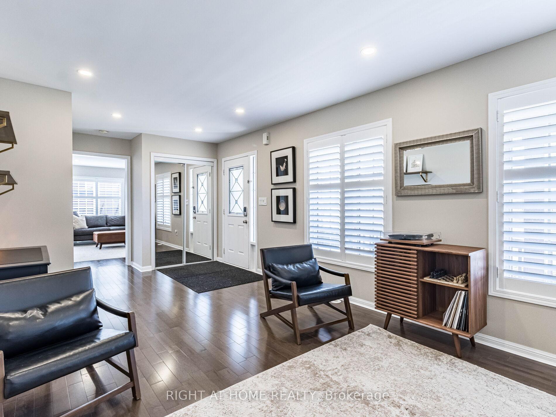 Photo 12 of 892 Philbrook Drive, Milton, Coates — HOMEH