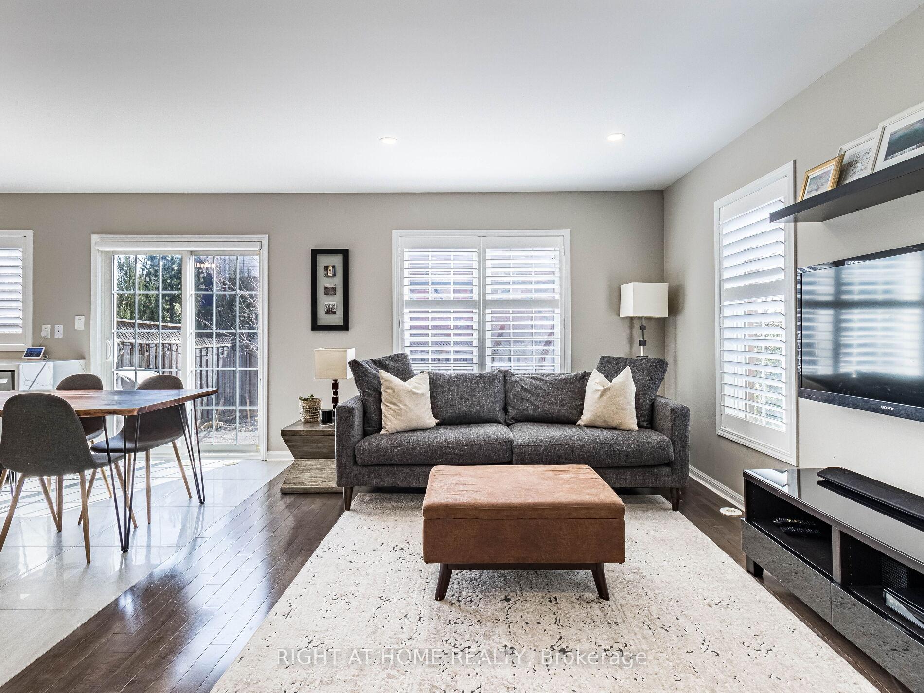 Photo 15 of 892 Philbrook Drive, Milton, Coates — HOMEH