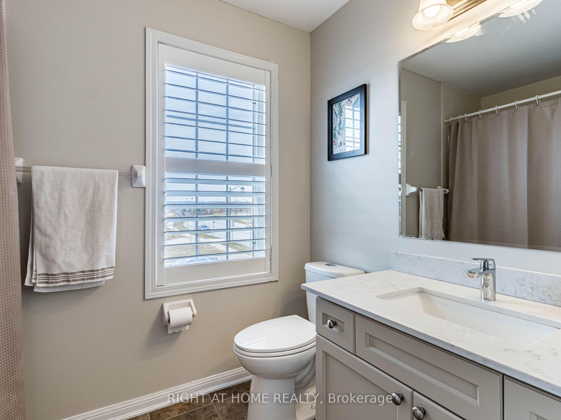 Photo 33 of 892 Philbrook Drive, Milton, Coates — HOMEH