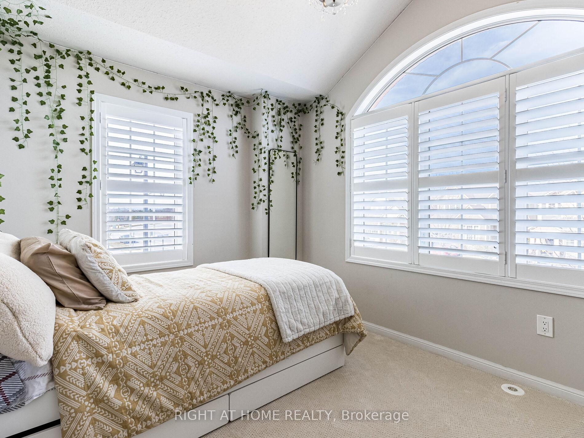 Photo 37 of 892 Philbrook Drive, Milton, Coates — HOMEH
