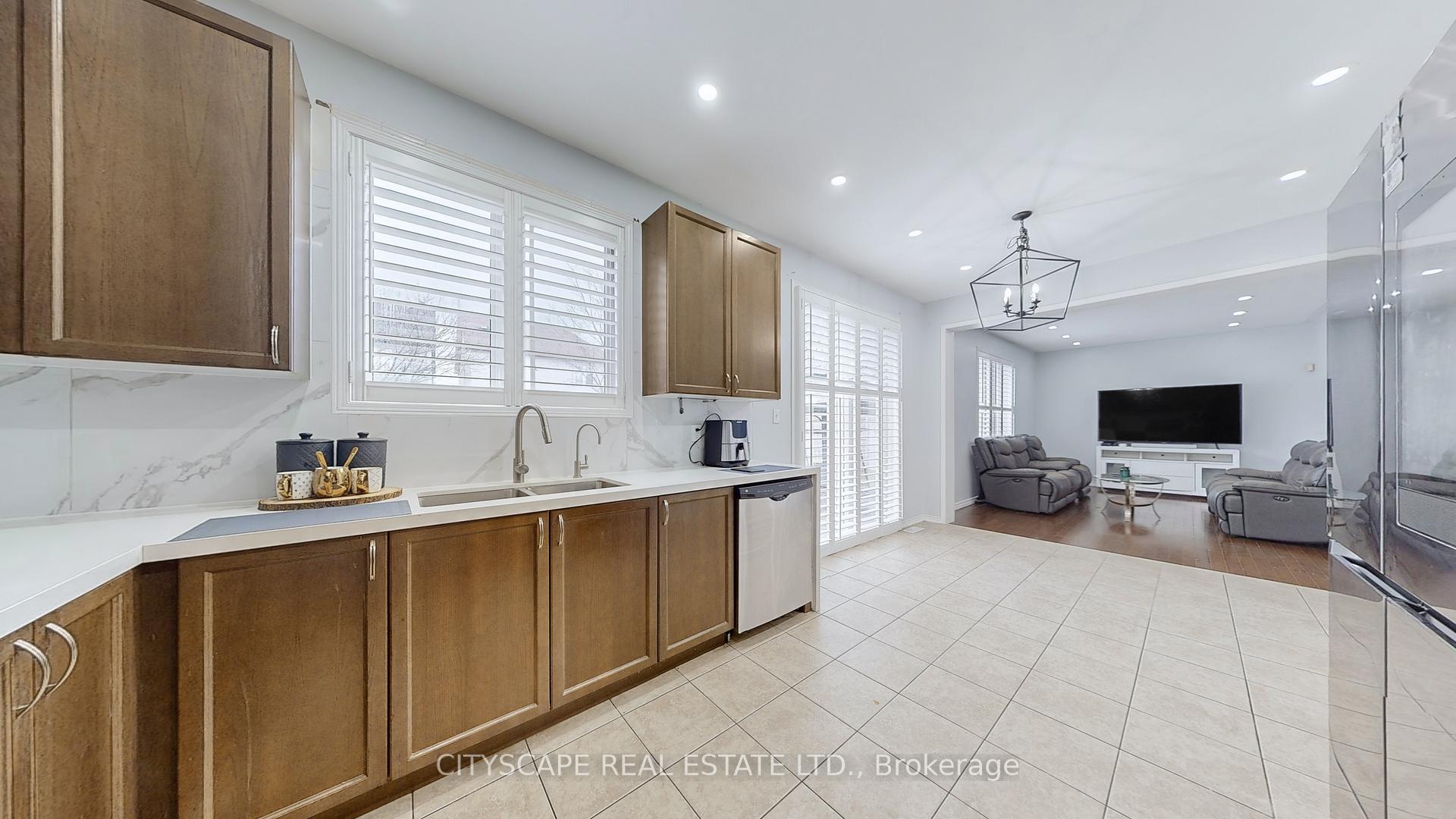 Photo 11 of 2026 Bridle Road, Oshawa, Windfields — HOMEH