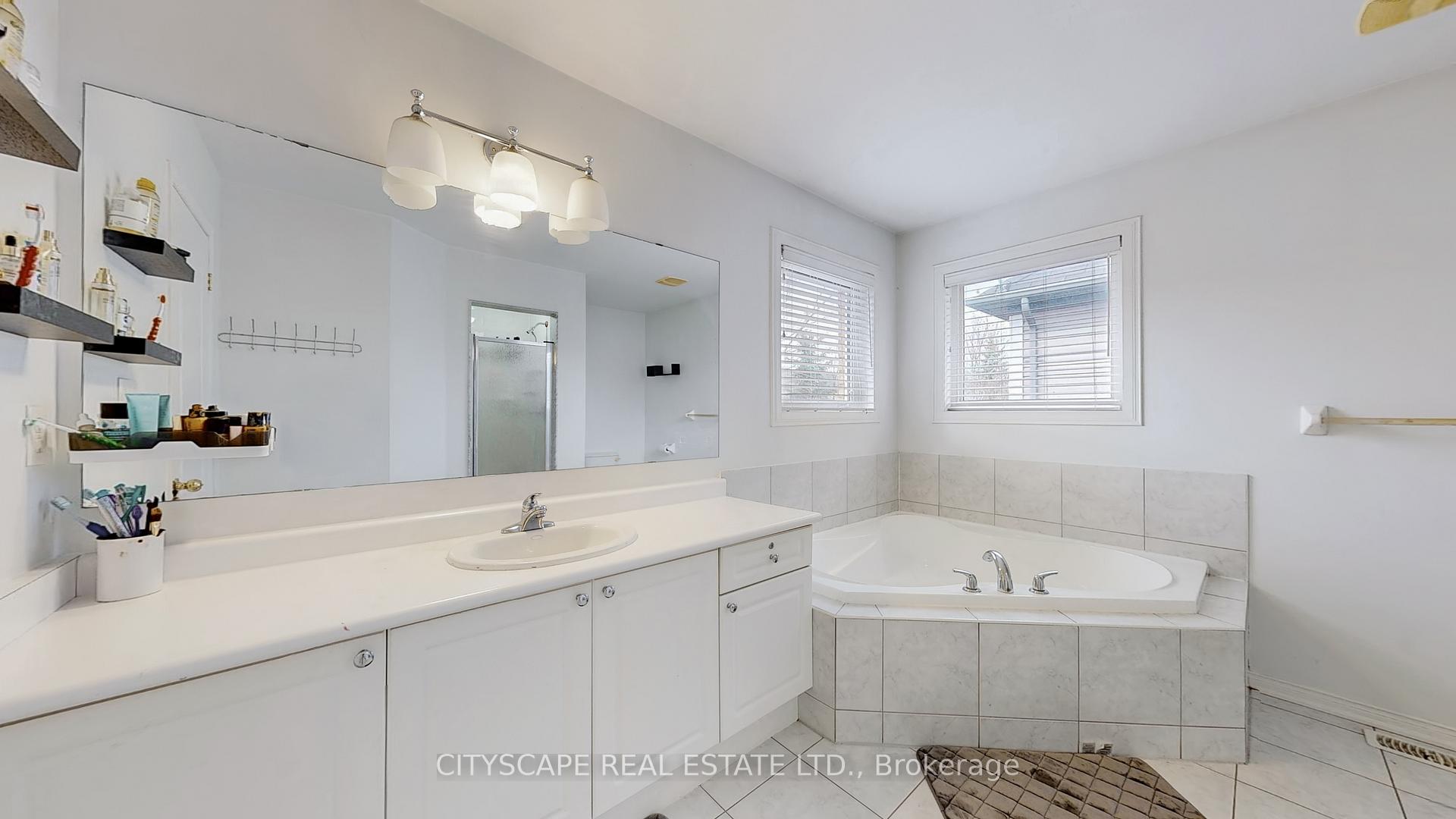Photo 22 of 2026 Bridle Road, Oshawa, Windfields — HOMEH