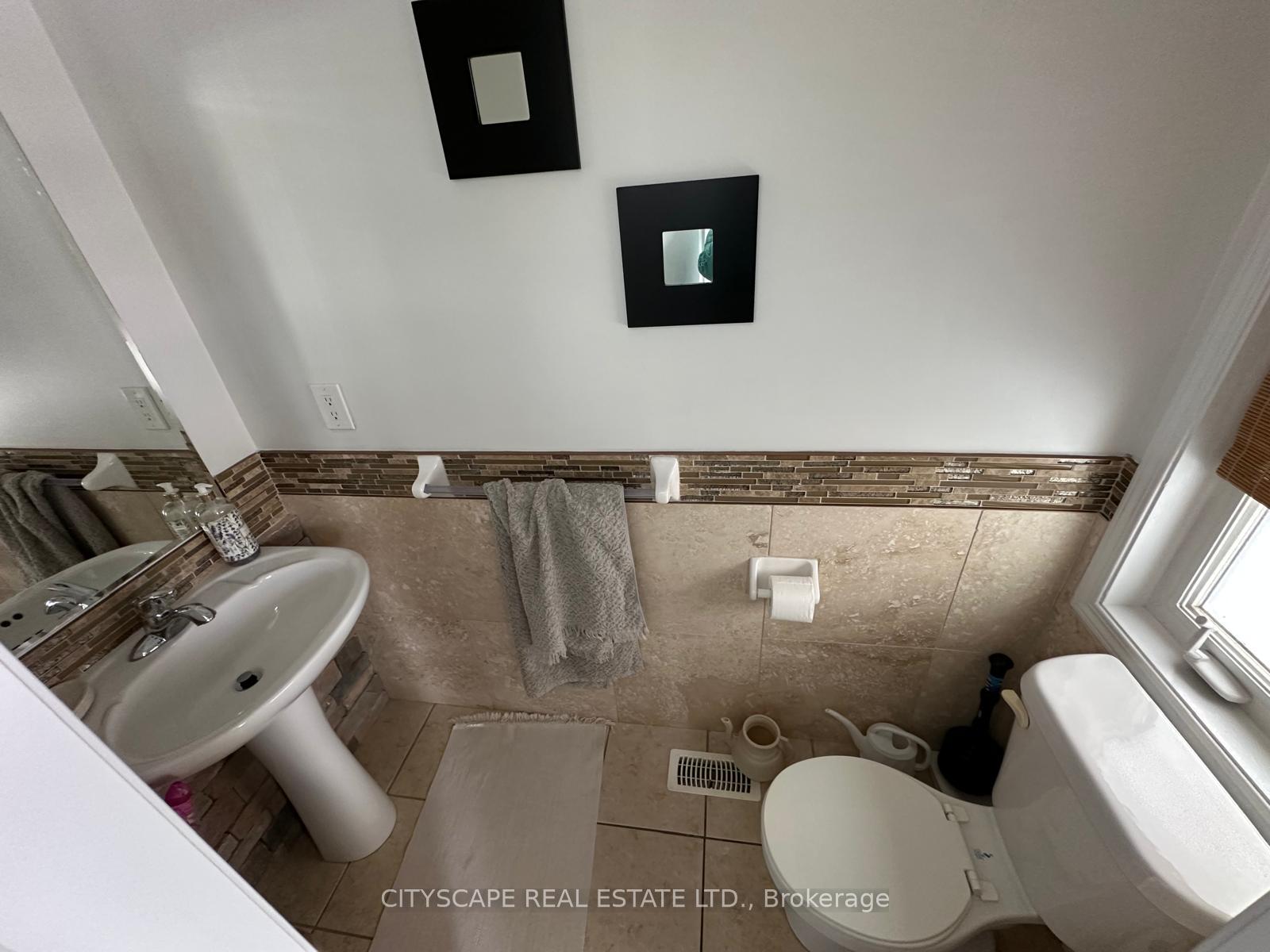 Photo 3 of 1013 Farmstead Drive, Milton, Willmott — HOMEH