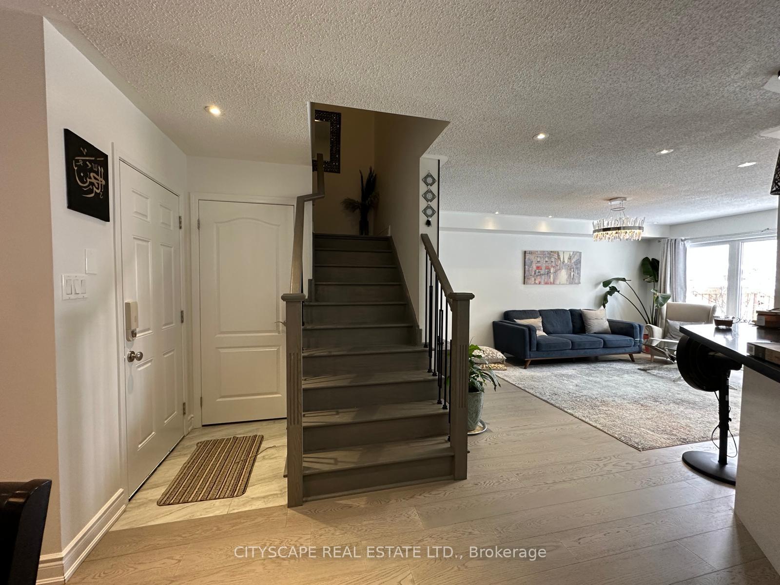 Photo 4 of 1013 Farmstead Drive, Milton, Willmott — HOMEH