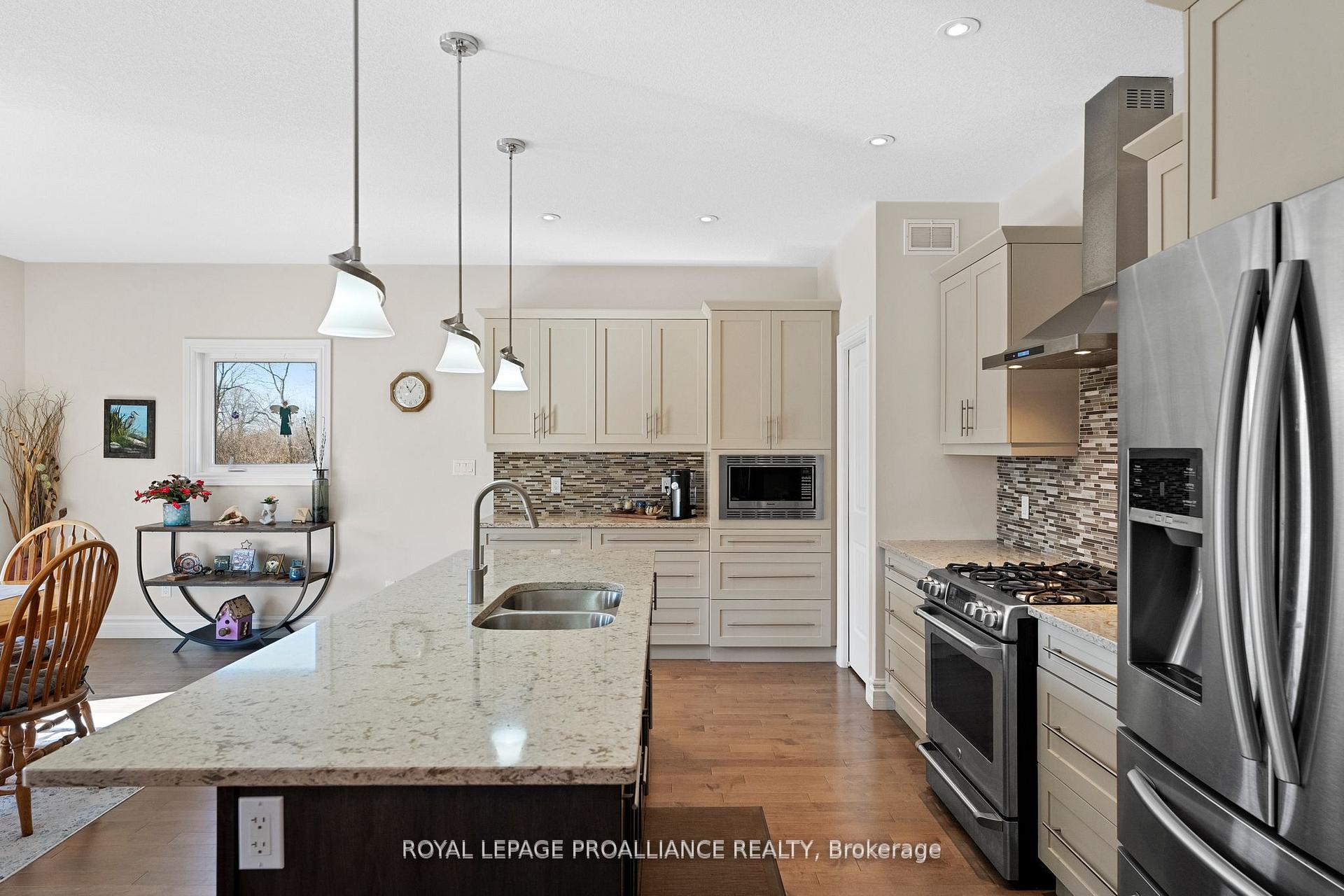 Photo 8 of 5 Conger Drive, Prince Edward County, Wellington Ward — HOMEH