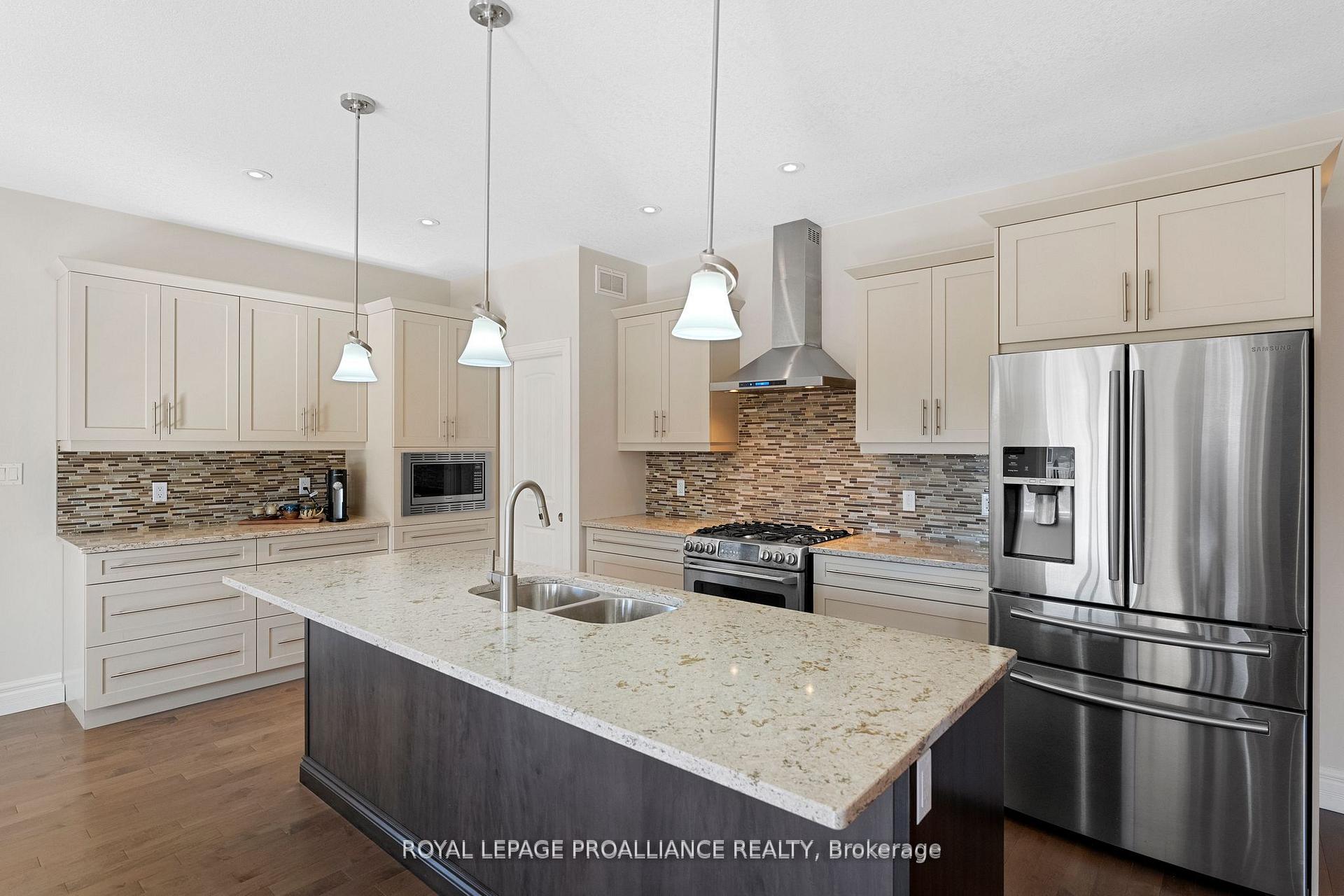 Photo 10 of 5 Conger Drive, Prince Edward County, Wellington Ward — HOMEH
