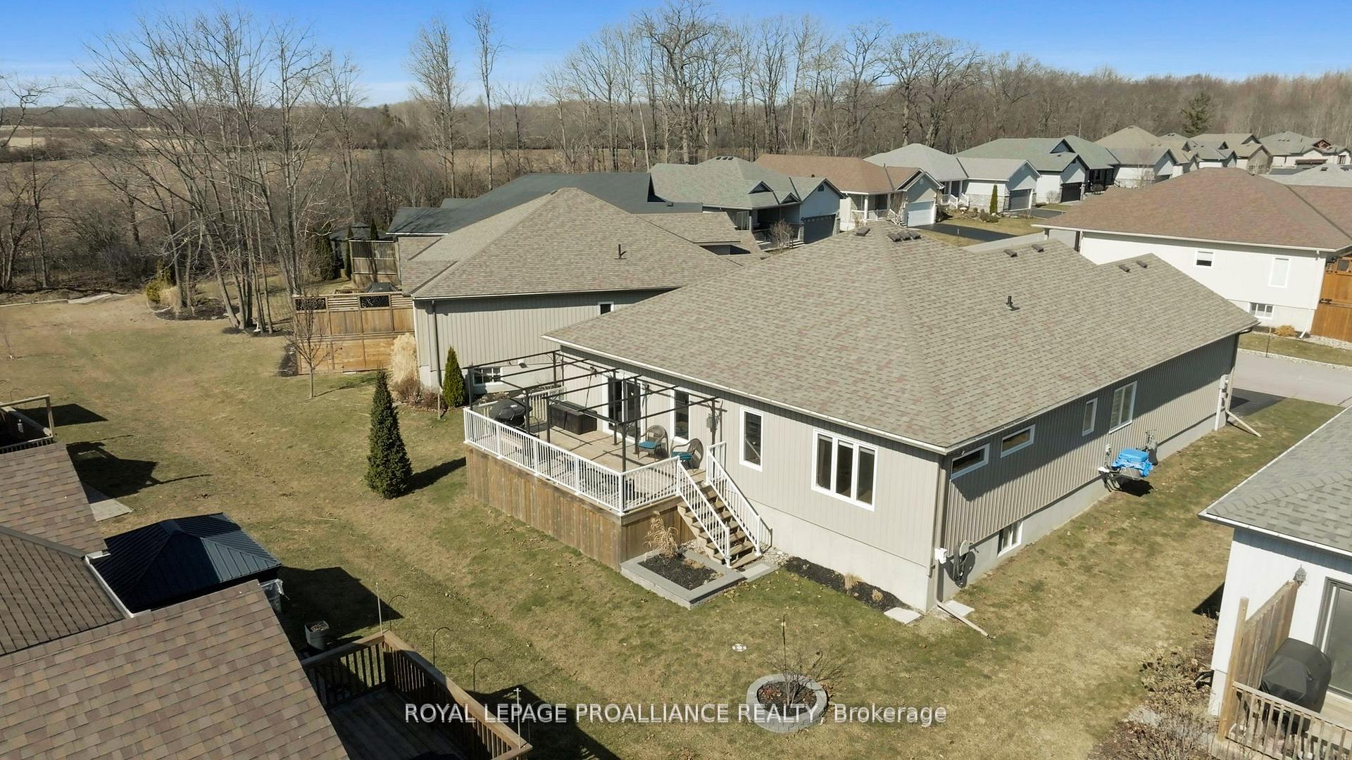 Photo 33 of 5 Conger Drive, Prince Edward County, Wellington Ward — HOMEH