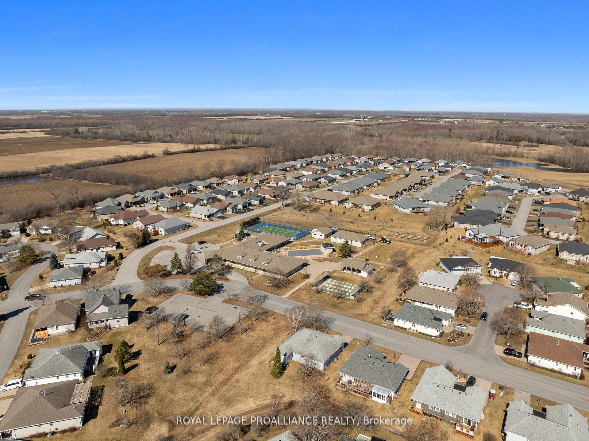 Photo 36 of 5 Conger Drive, Prince Edward County, Wellington Ward — HOMEH