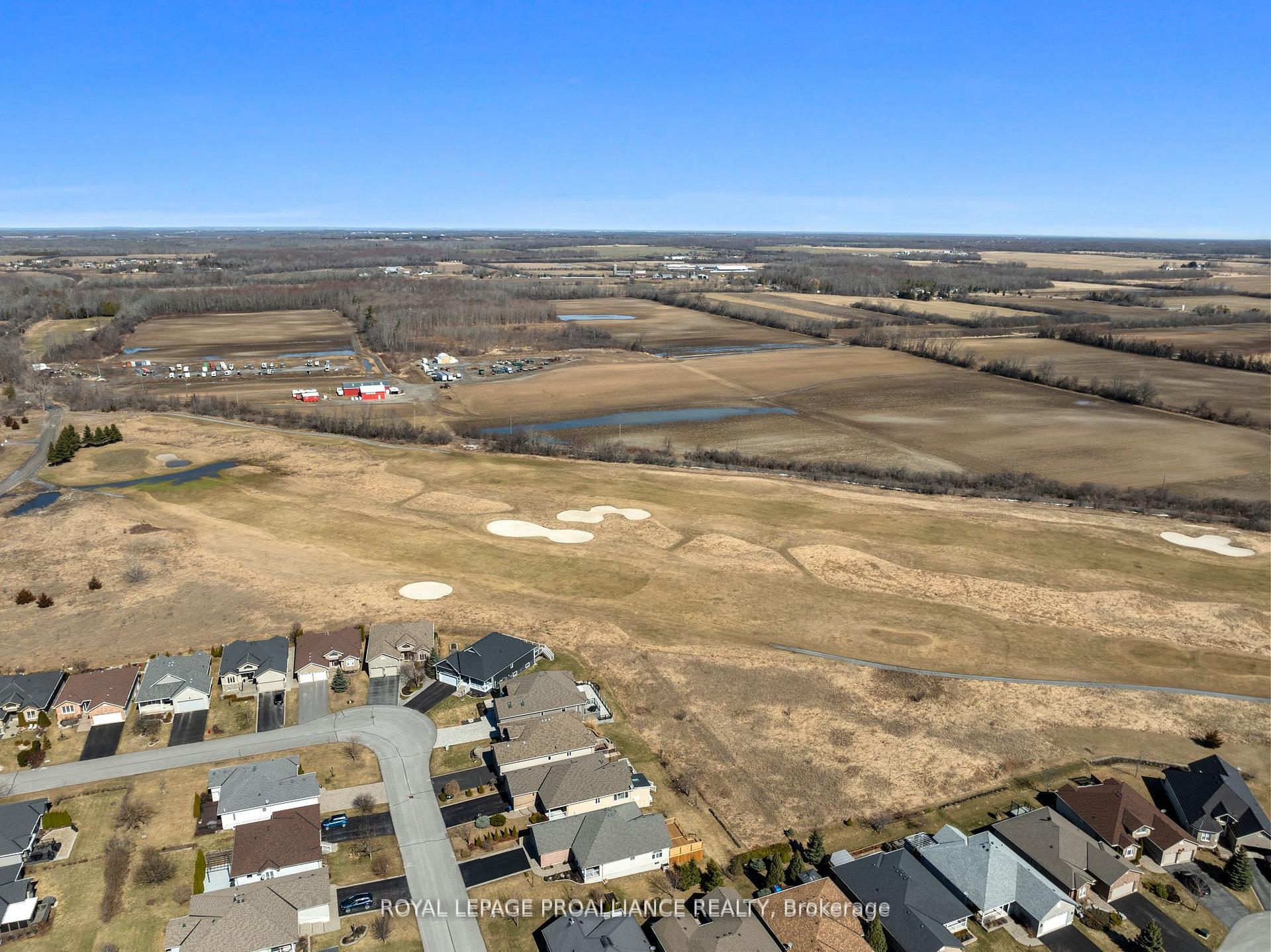 Photo 39 of 5 Conger Drive, Prince Edward County, Wellington Ward — HOMEH