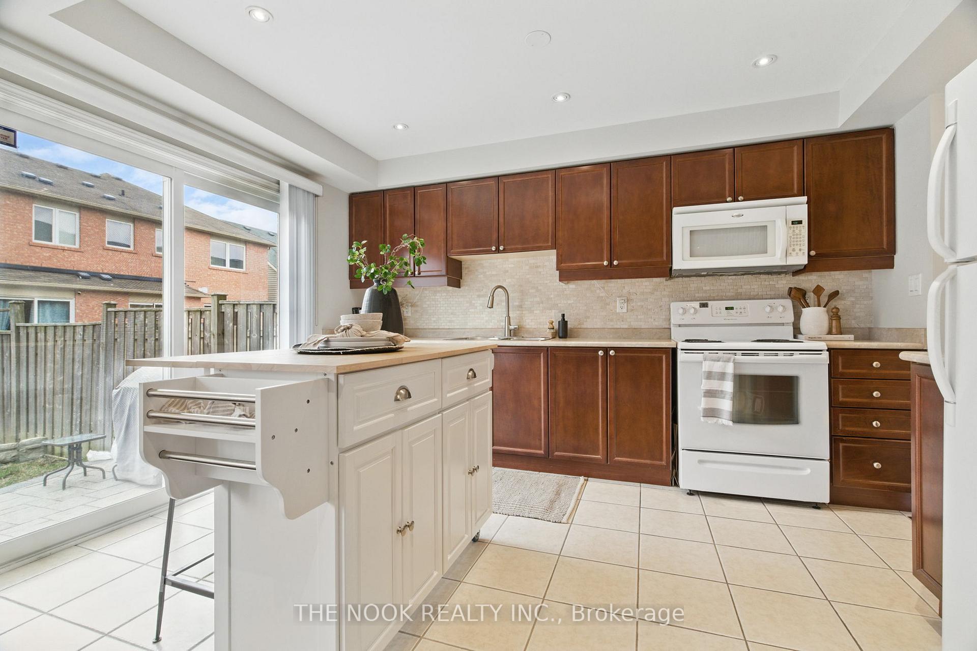 Photo 11 of 214 Prosser Circle, Milton, Harrison — HOMEH