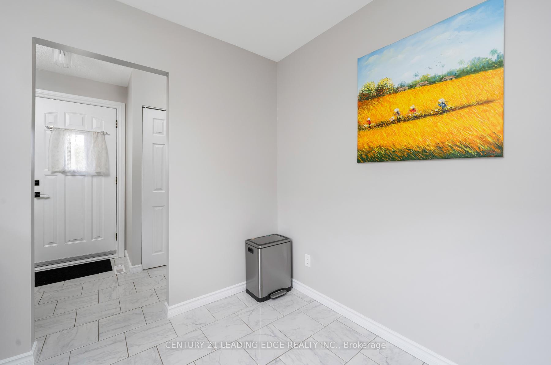 Photo 19 of 809 Sanok Drive, Pickering, West Shore — HOMEH