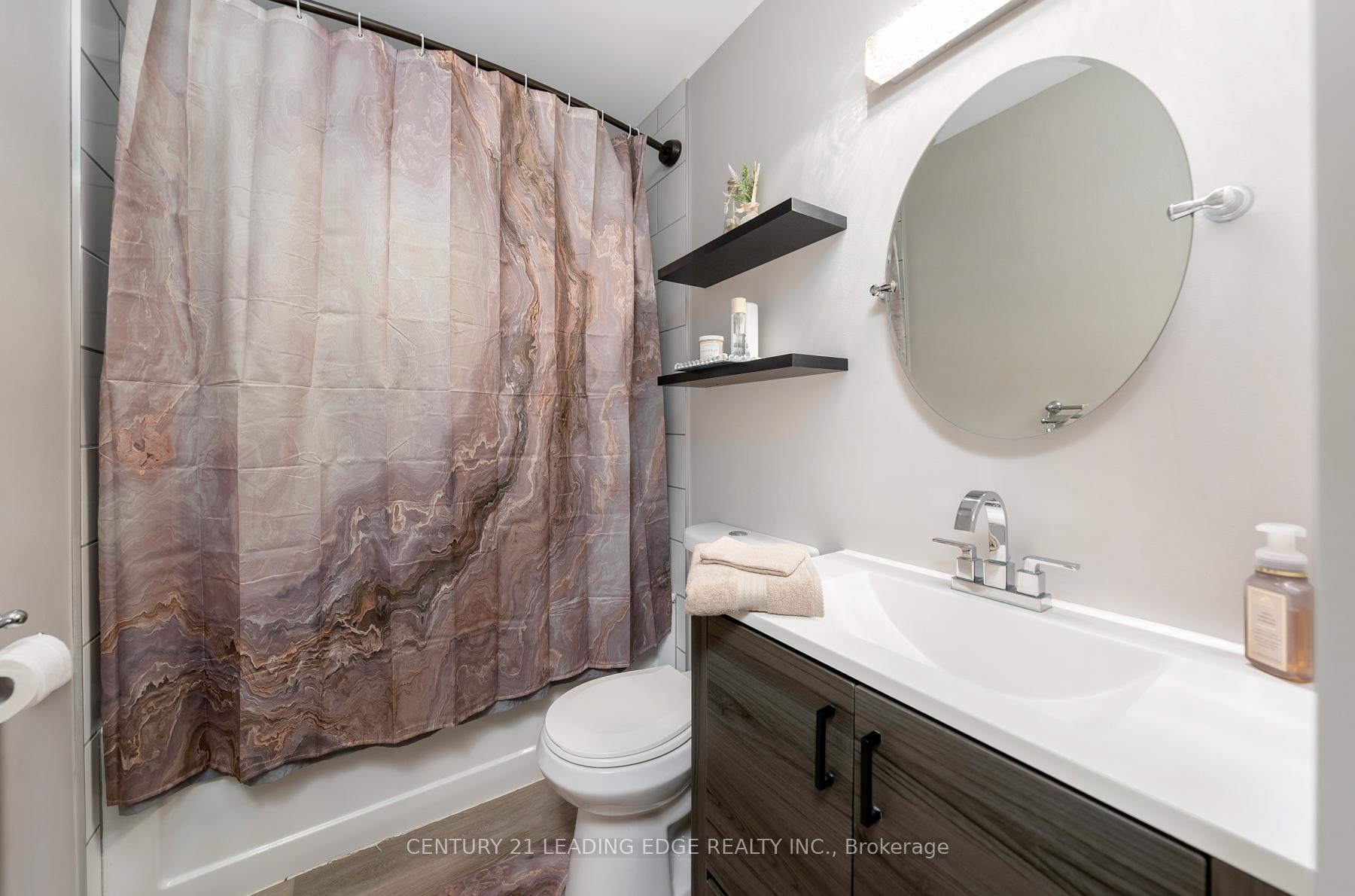 Photo 21 of 809 Sanok Drive, Pickering, West Shore — HOMEH