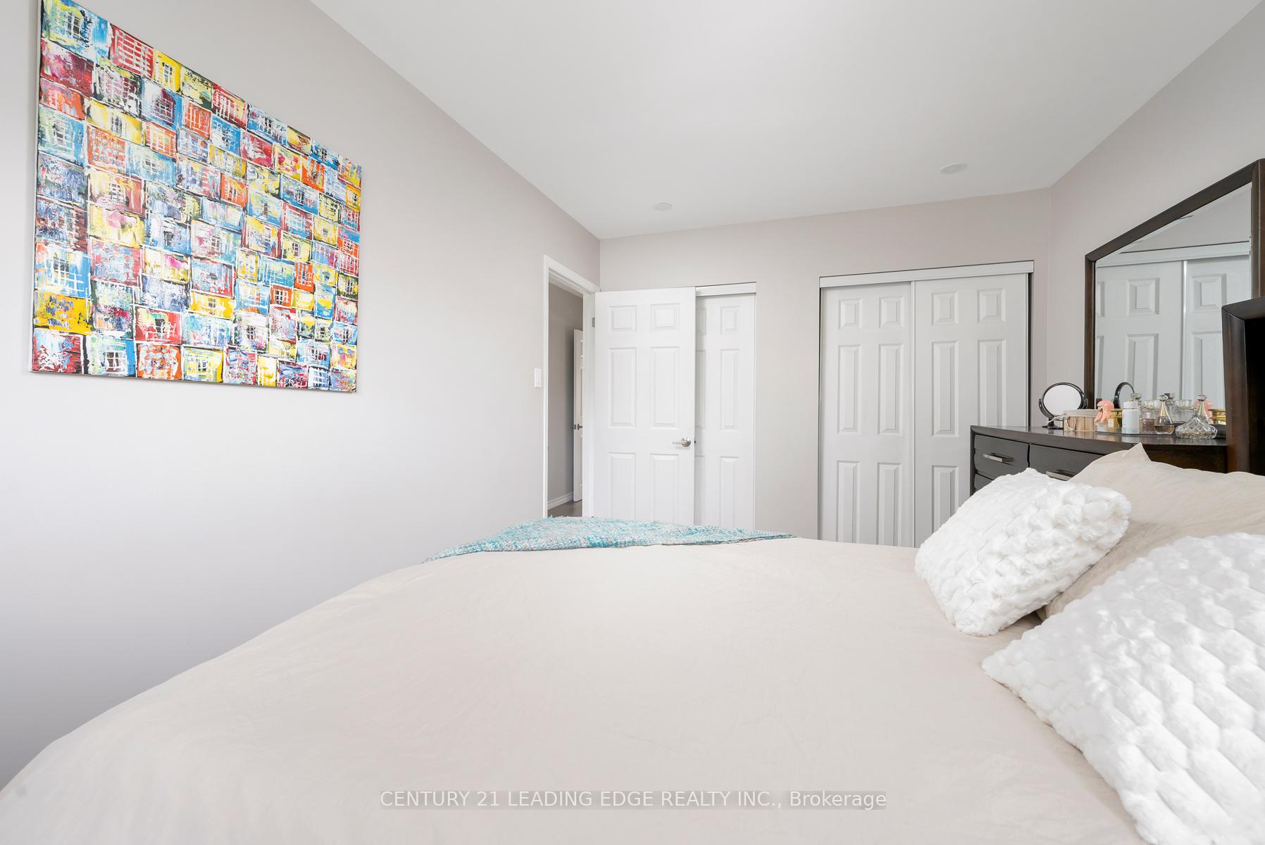 Photo 24 of 809 Sanok Drive, Pickering, West Shore — HOMEH