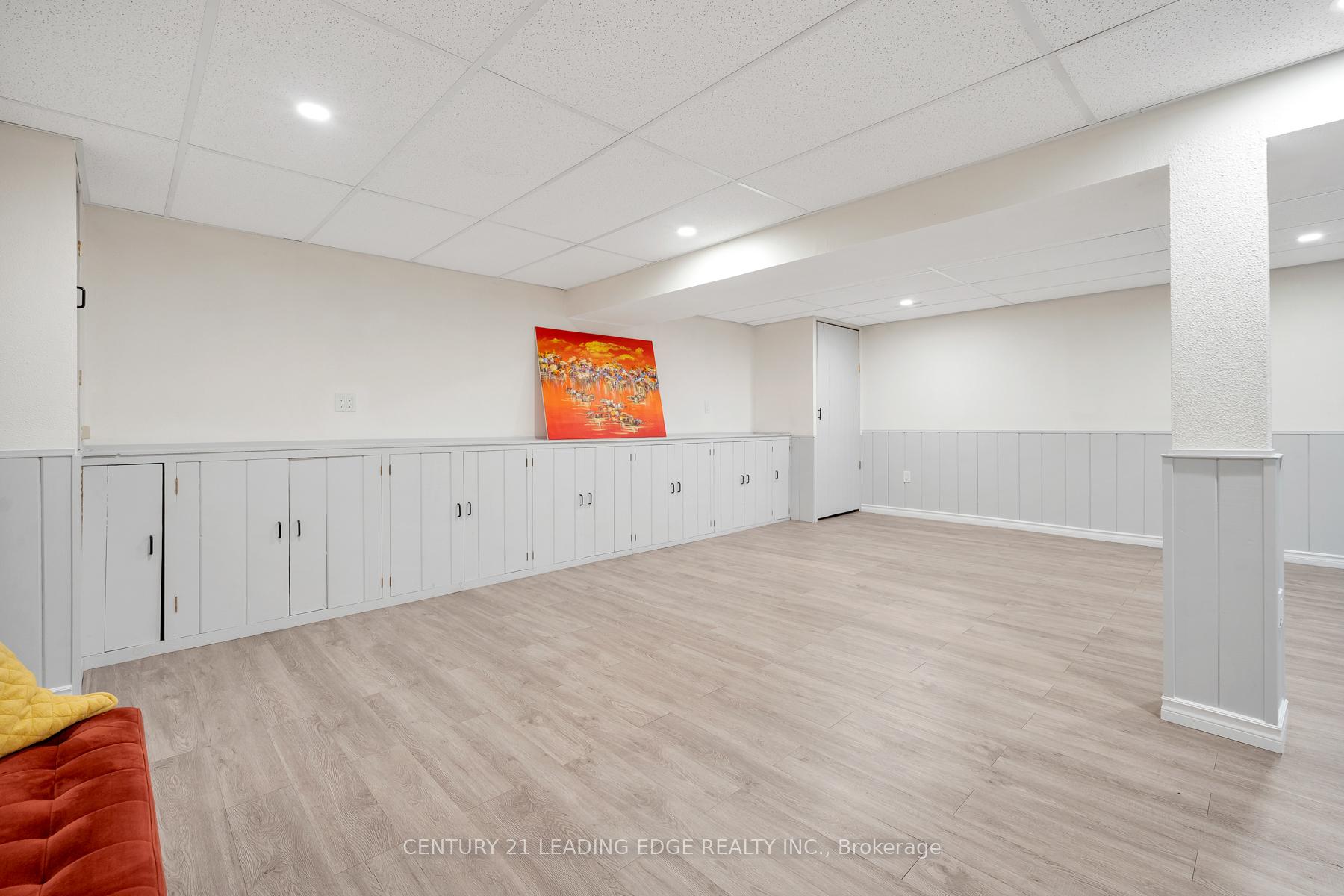 Photo 33 of 809 Sanok Drive, Pickering, West Shore — HOMEH